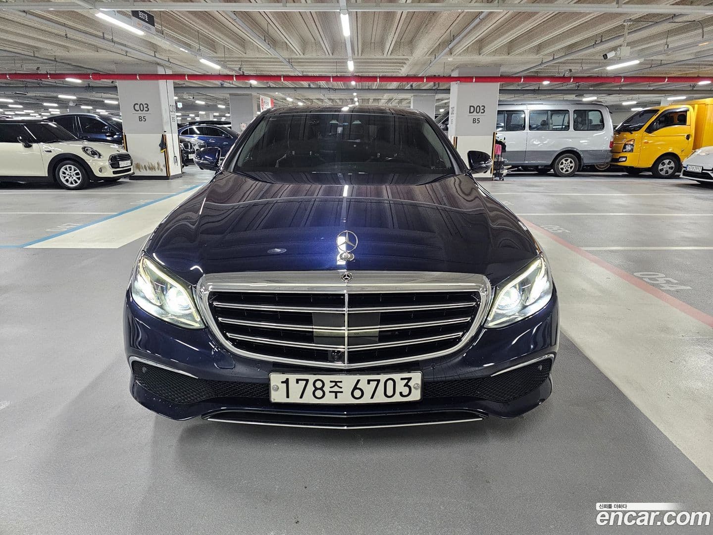 Main__Slider__Photo:E-Class Mercedes-Benz 2019.10-0