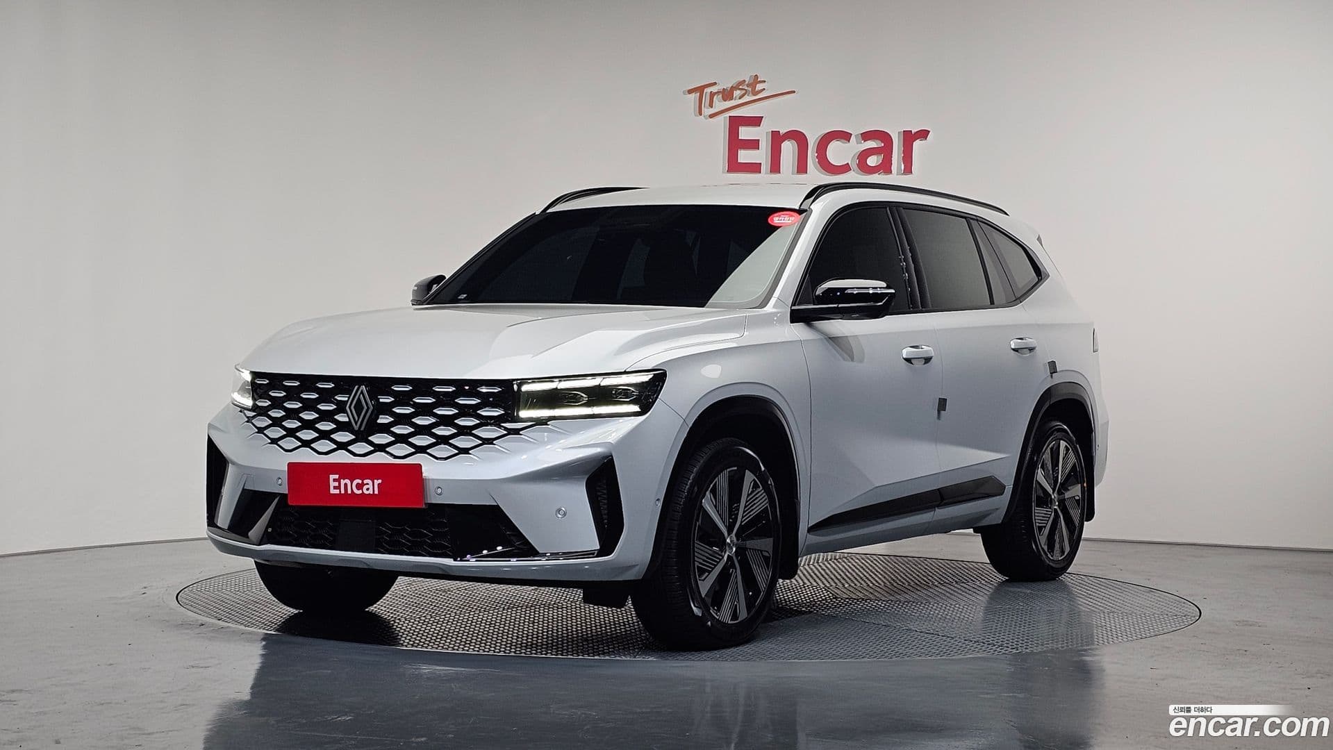 Main__Slider__Photo:Grand Koleos Renault Korea 2025.6-0