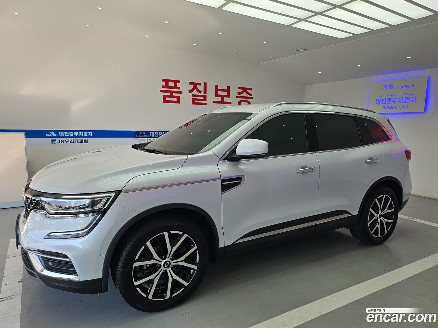 Main__Slider__Photo:QM6 Renault Korea 2021.10-0