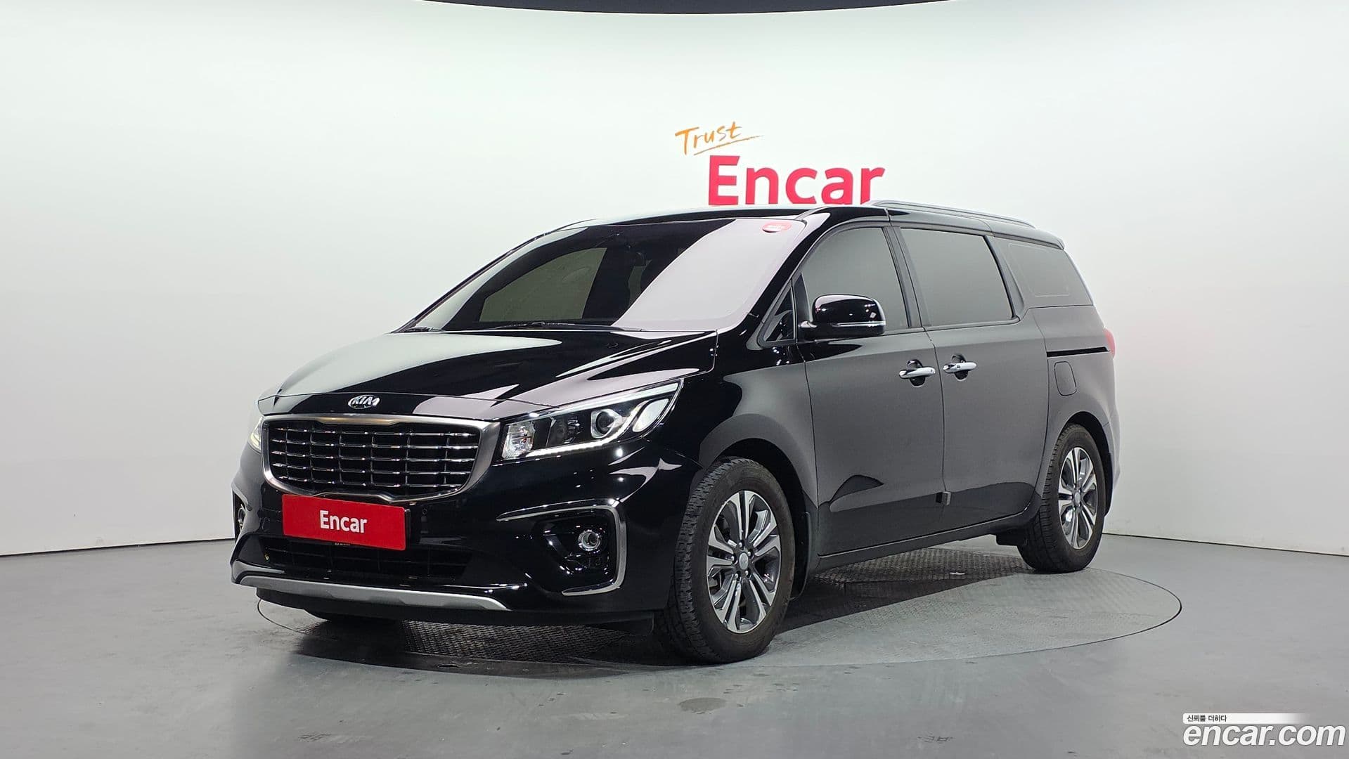 Main__Slider__Photo:Canival Kia 2020.3-0