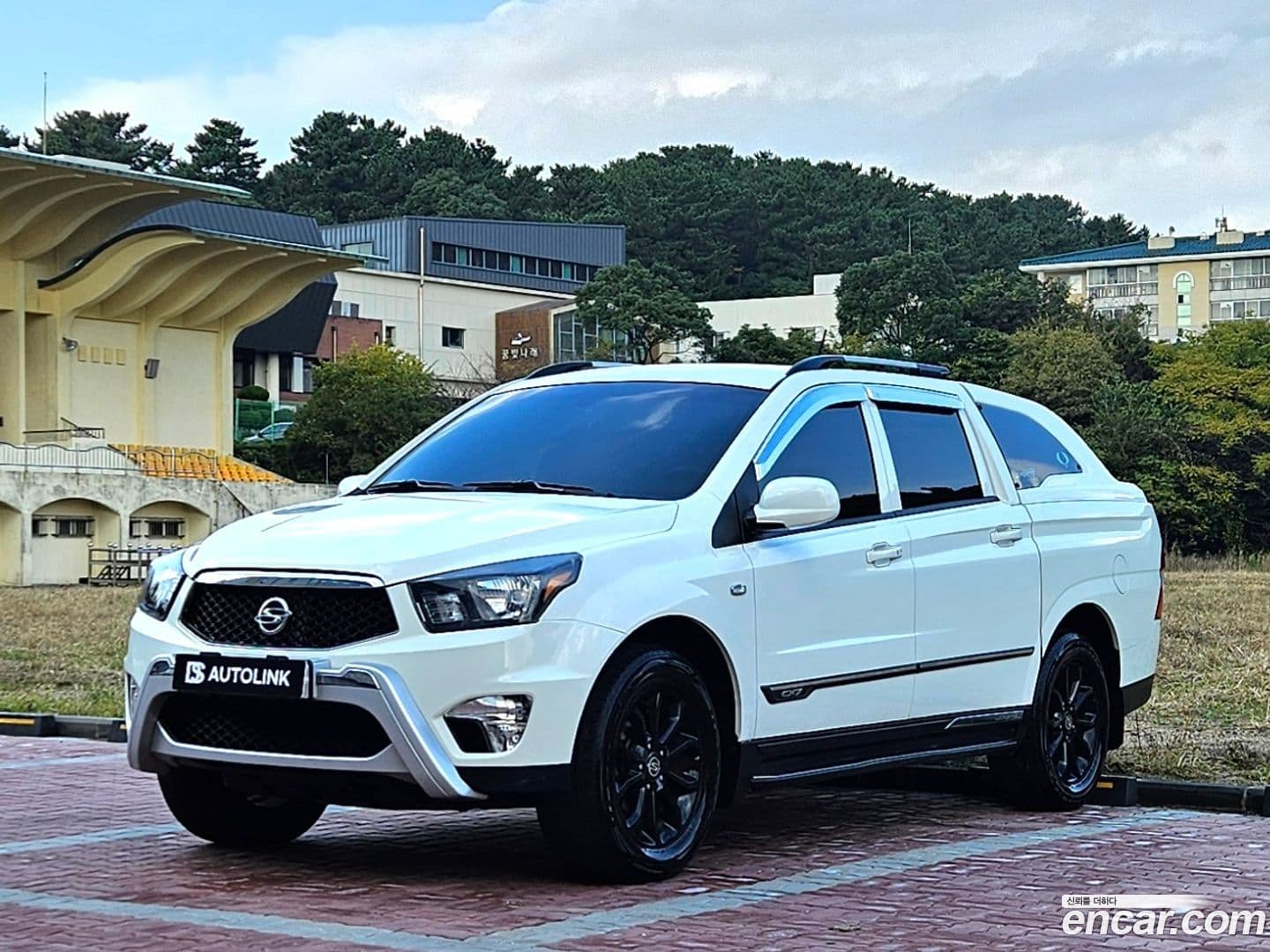 Main__Slider__Photo:KORANDO KG Mobility 2015.11-0