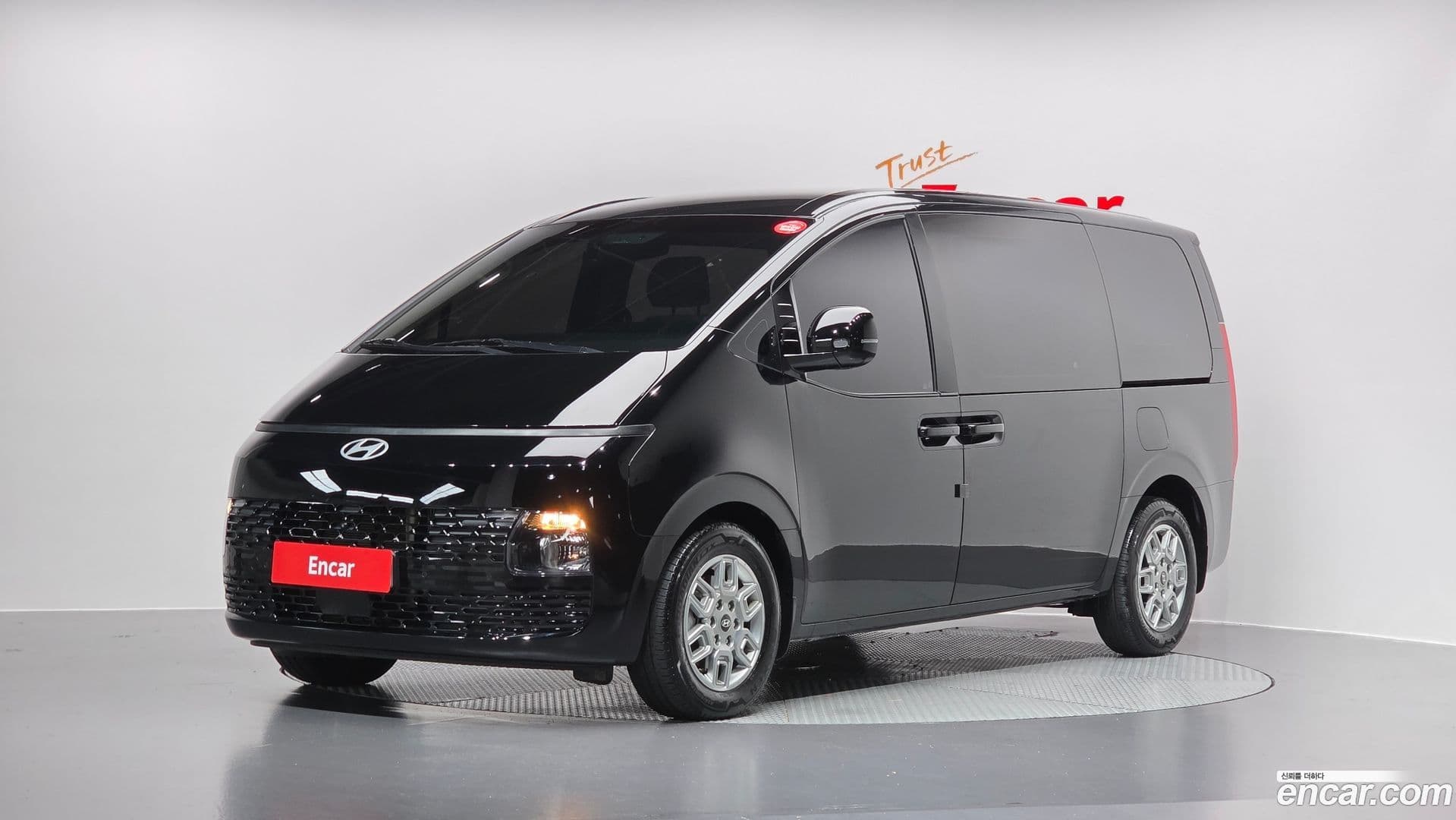 Main__Slider__Photo:Staria Hyundai 2024.2-0
