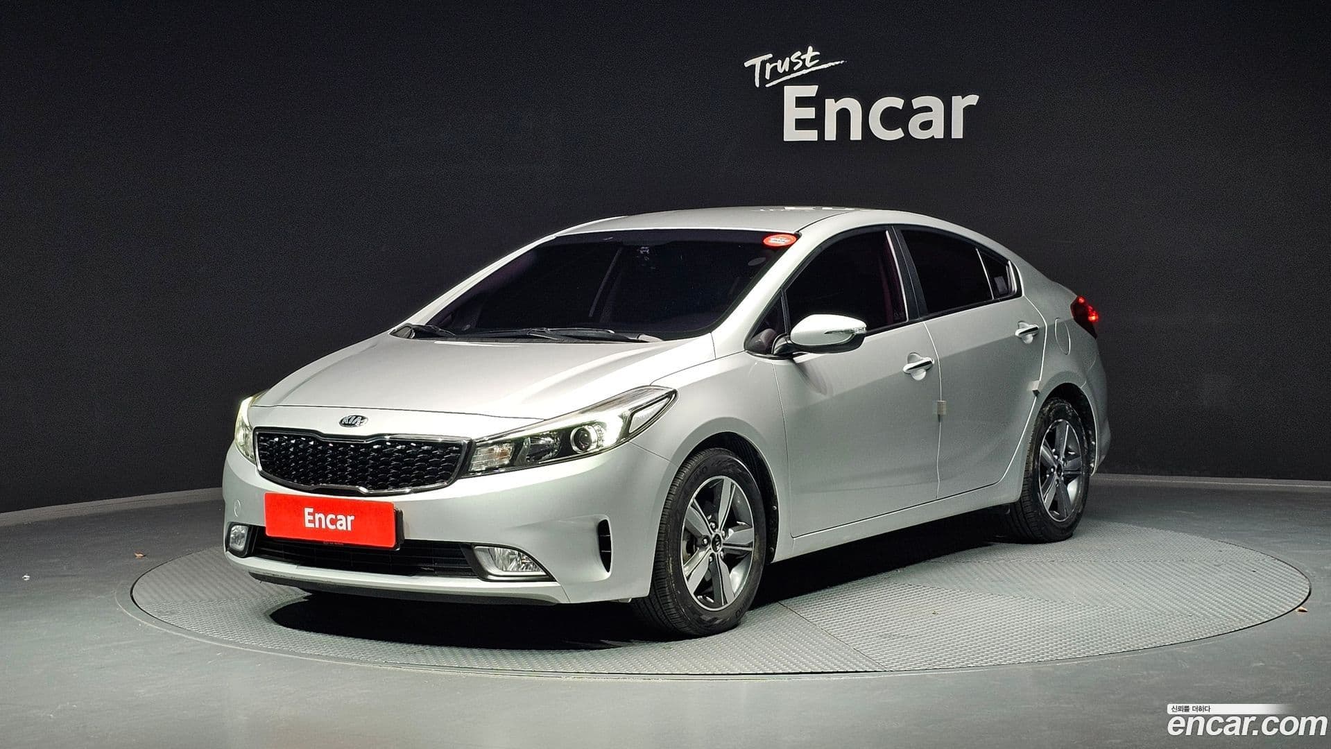 Main__Slider__Photo:K3 Kia 2018.2-0