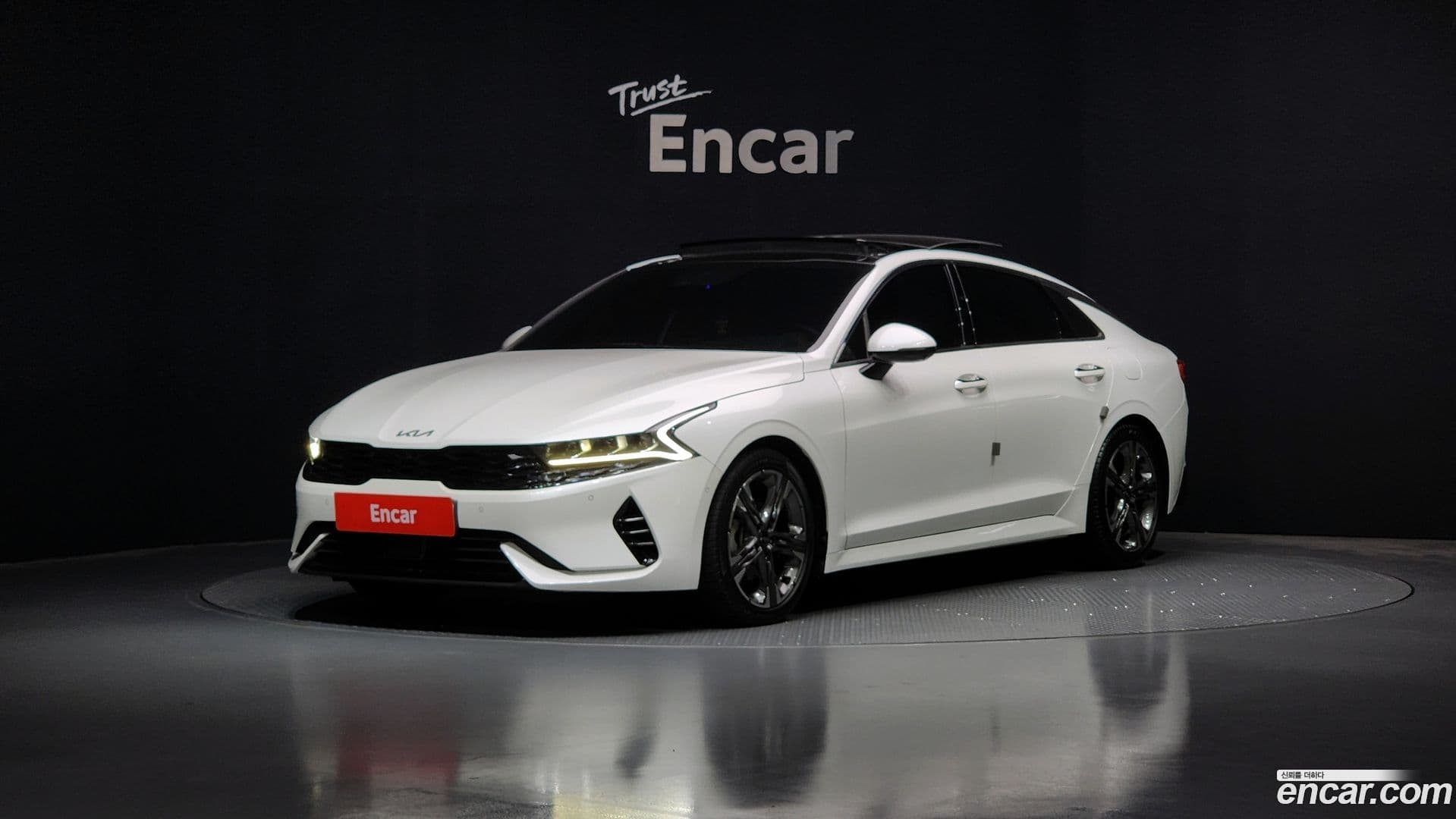 Main__Slider__Photo:K5 Kia 2023.7-0