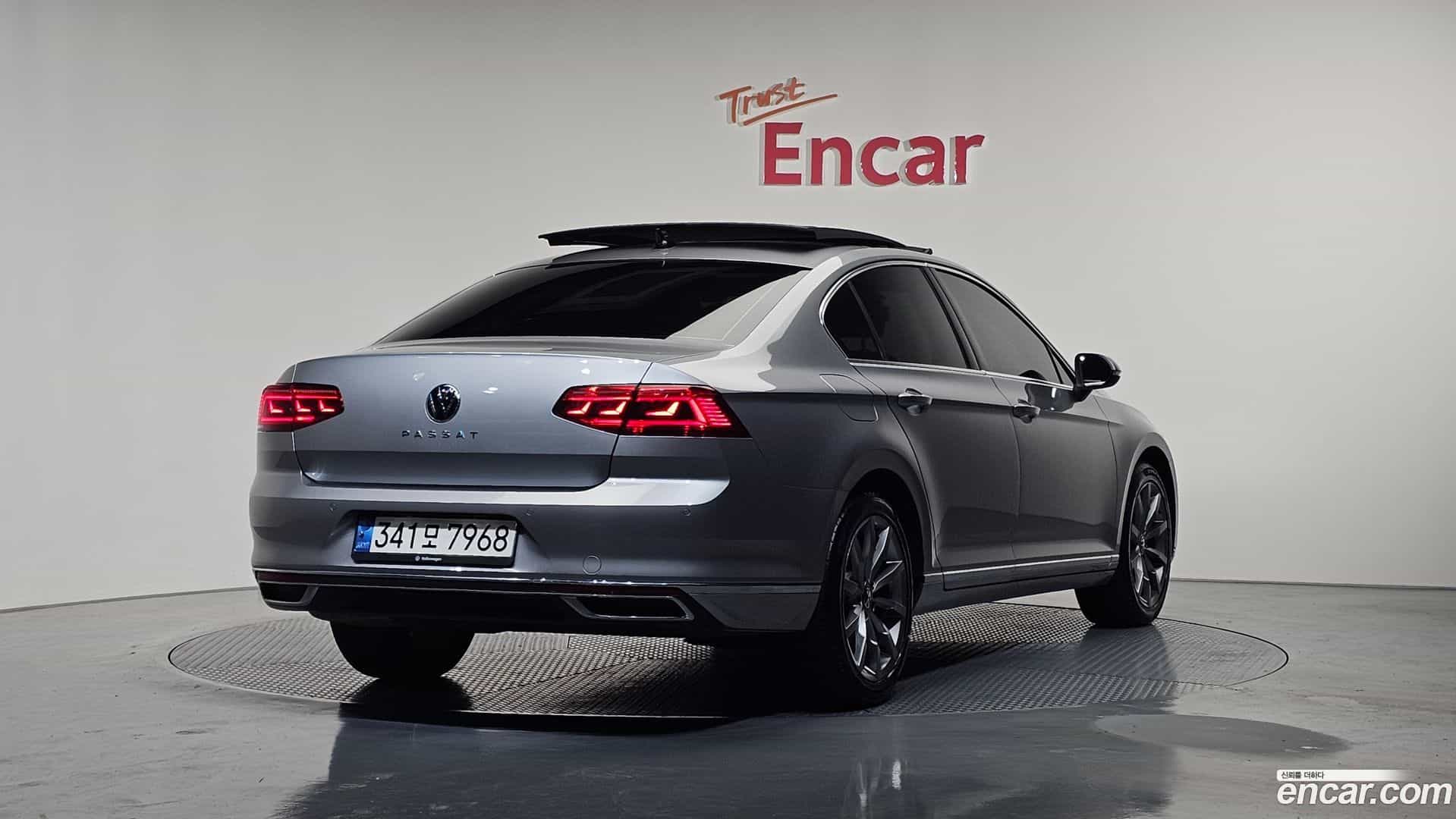 Passat Volkswagen 2021.11-OUTER-002