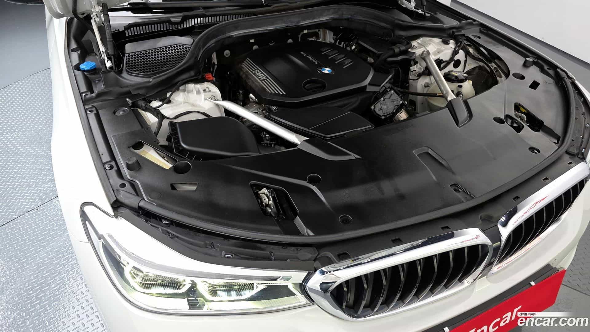 Gran Turismo BMW 2020.5-INNER-006
