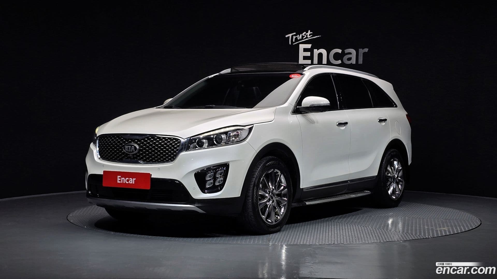 Main__Slider__Photo:Sorento Kia 2015.6-0