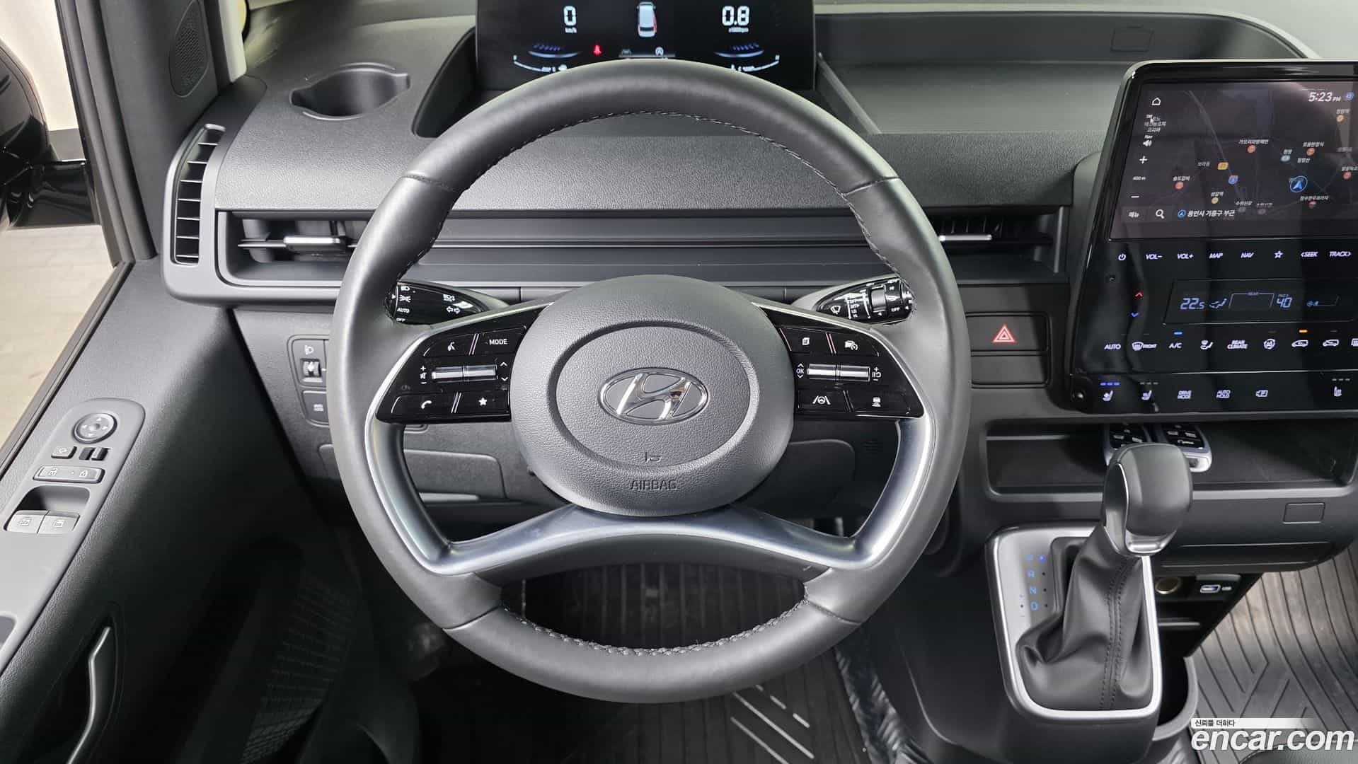 Staria Hyundai 2022.7-OPTION-17