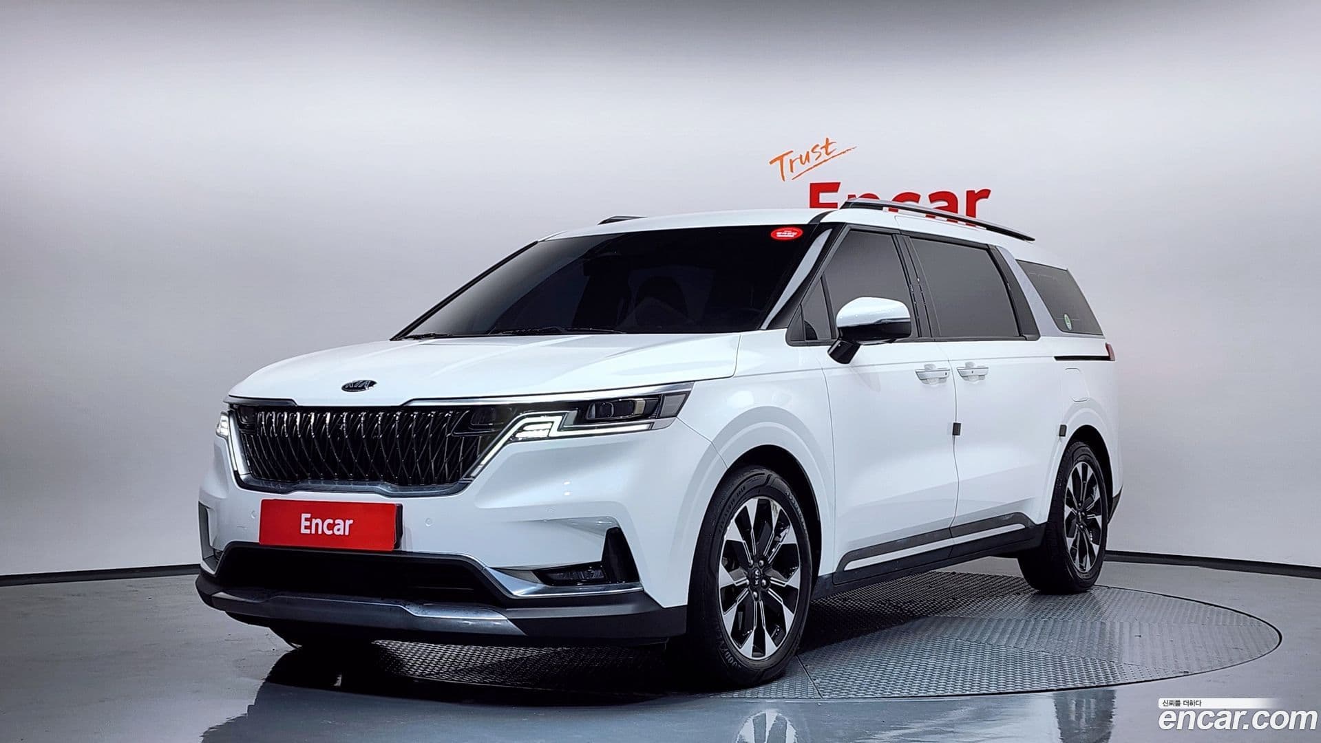 Main__Slider__Photo:Canival Kia 2020.10-0