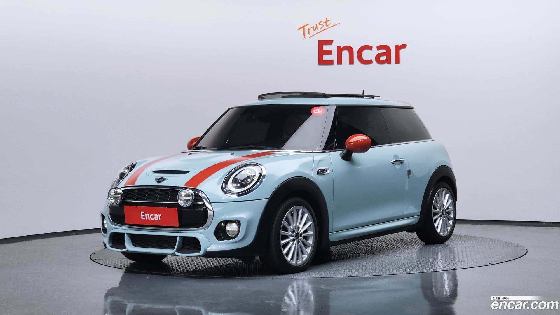 Main__Slider__Photo:Cooper Mini 2019.4-0