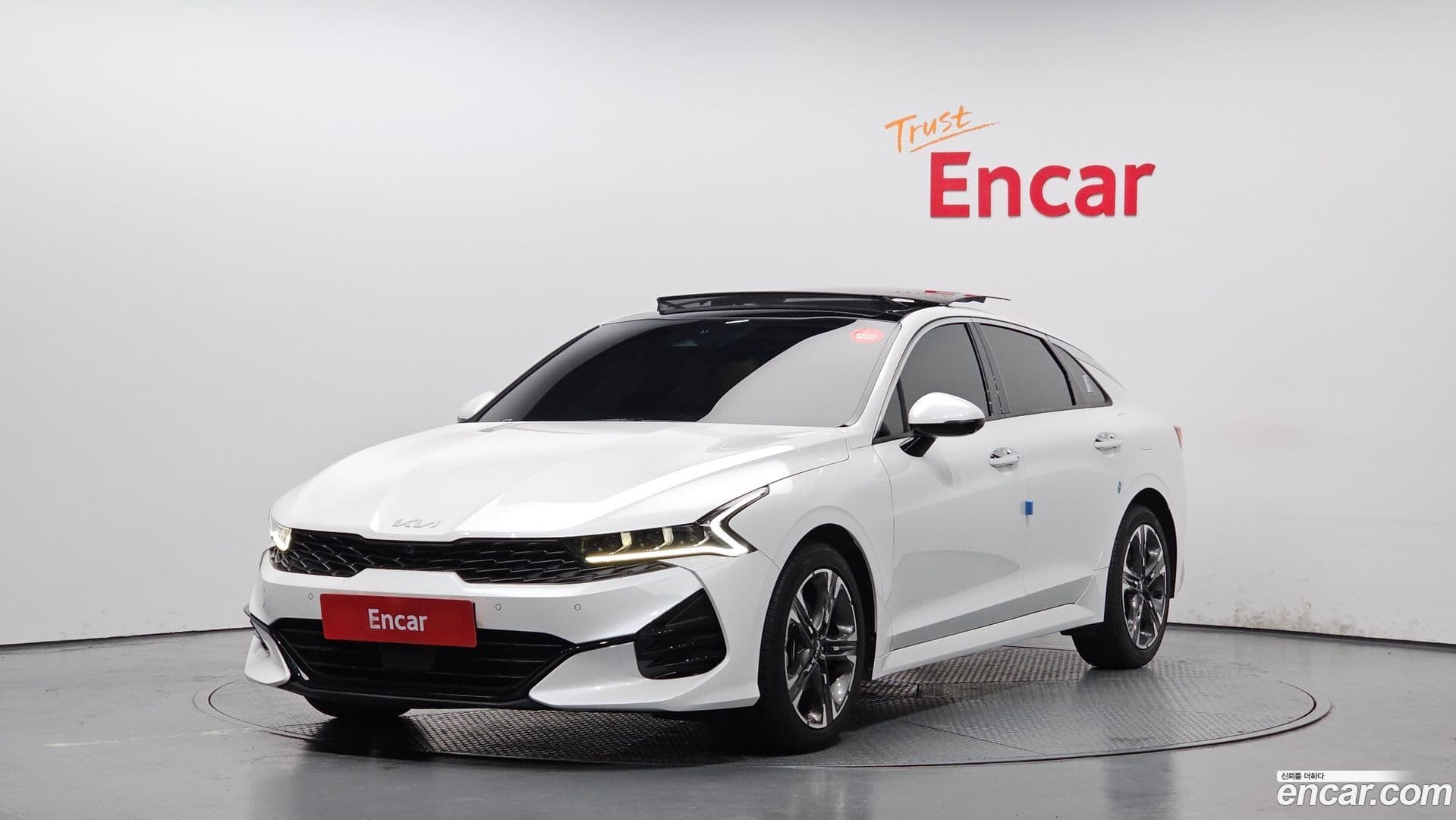 Main__Slider__Photo:K5 Kia 2022.1-0