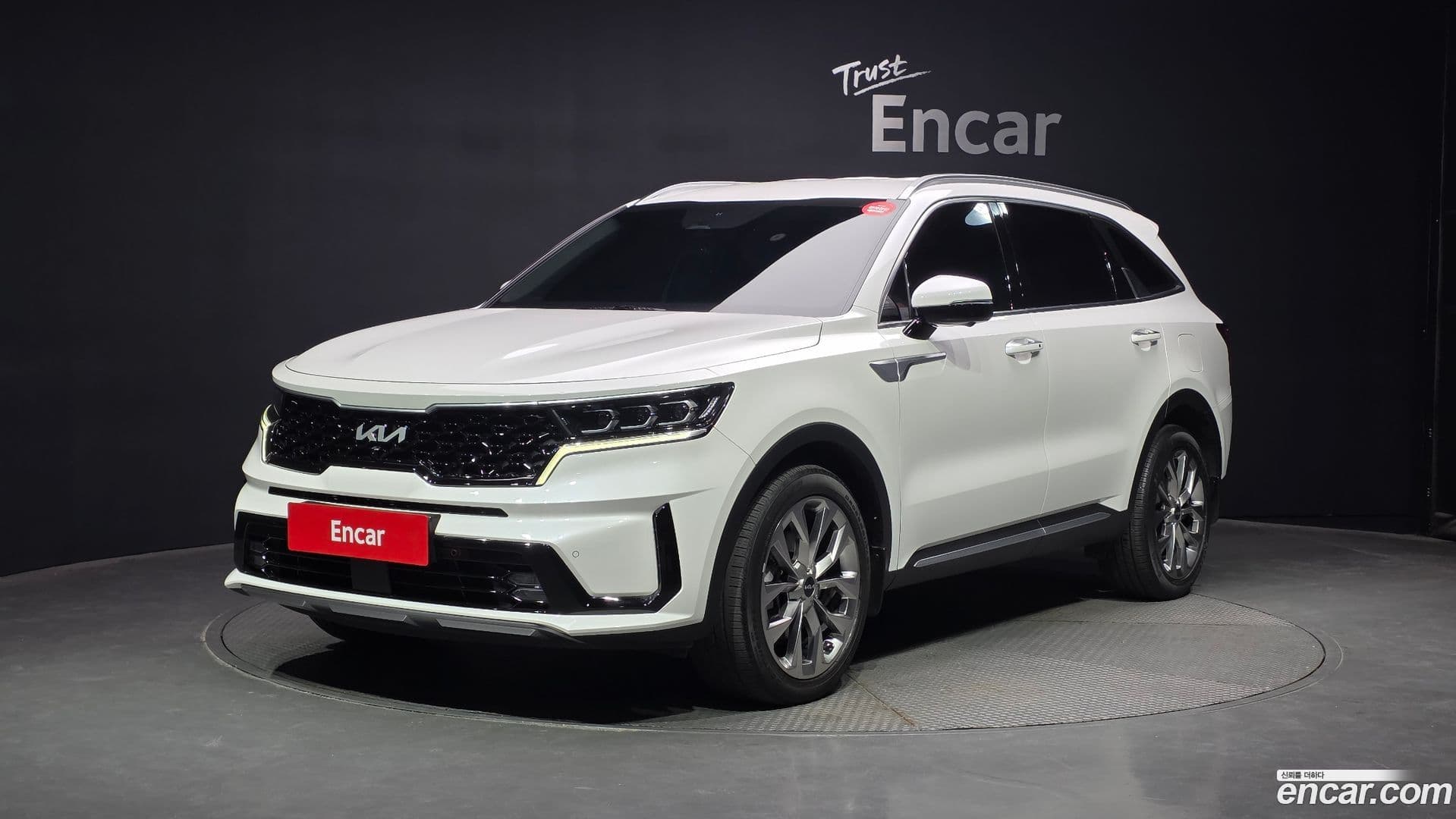 Main__Slider__Photo:Sorento Kia 2023.2-0