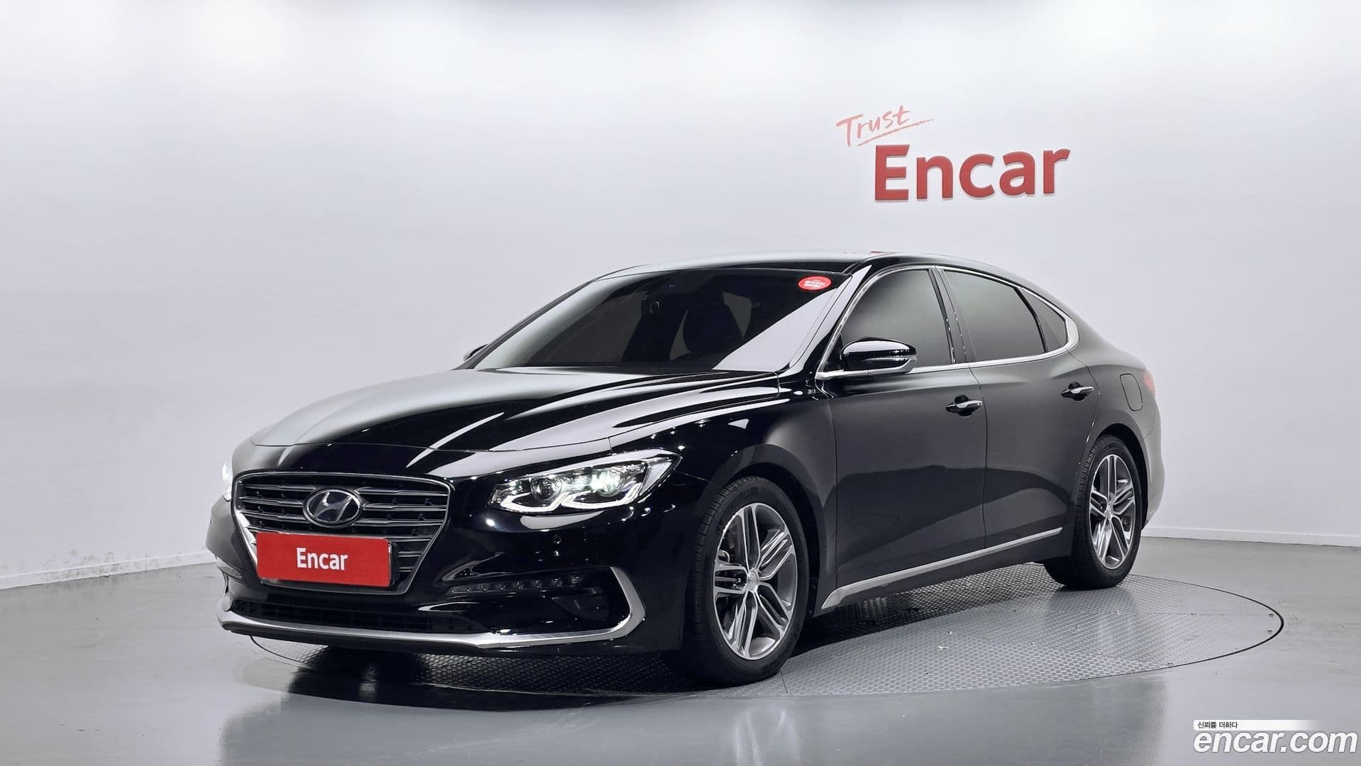 Main__Slider__Photo:Grandeur Hyundai 2017.7-0