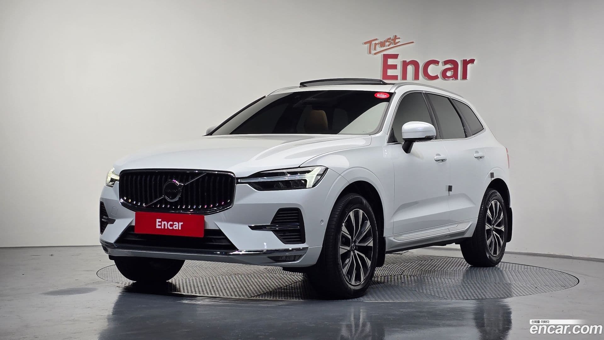 Main__Slider__Photo:XC60 Volvo 2024.11-0