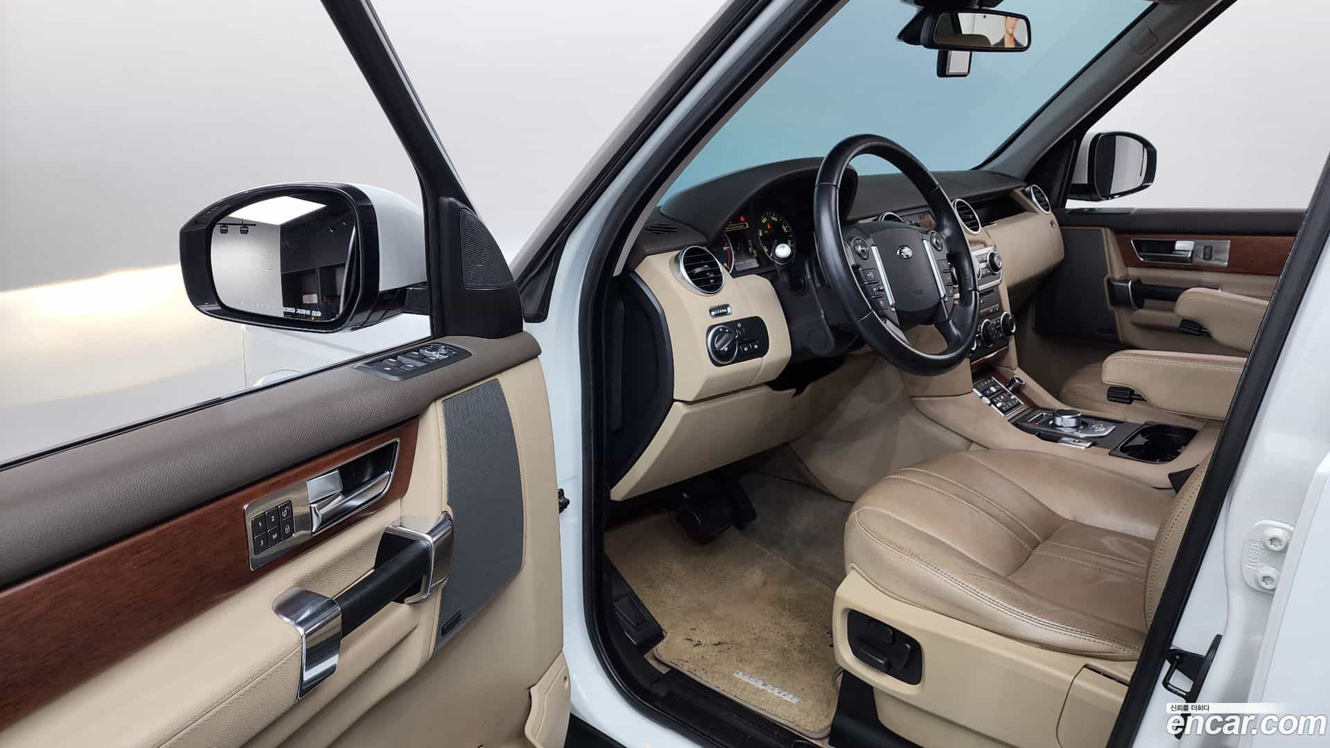 Discovery Land Rover 2016.5-INNER-010
