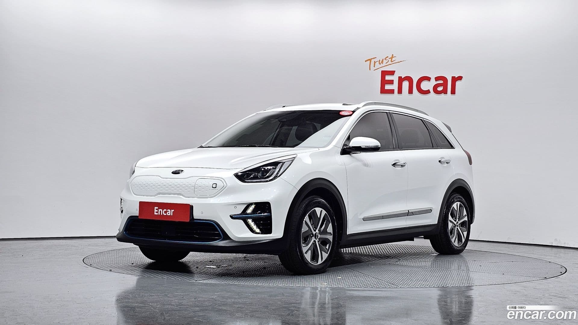 Main__Slider__Photo:Niro Kia 2019.5-0