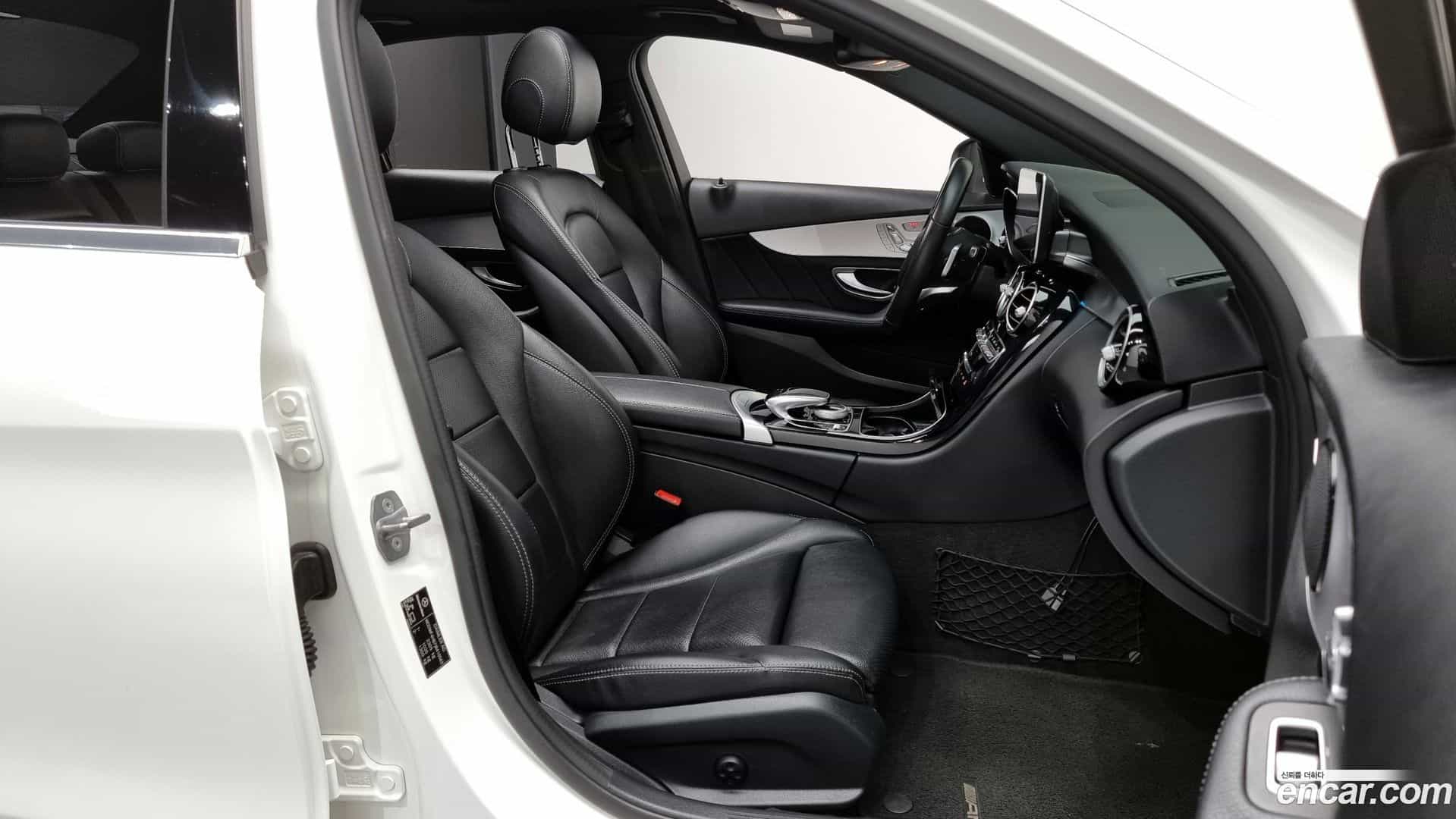 C-Class Mercedes-Benz 2018.11-OPTION-015