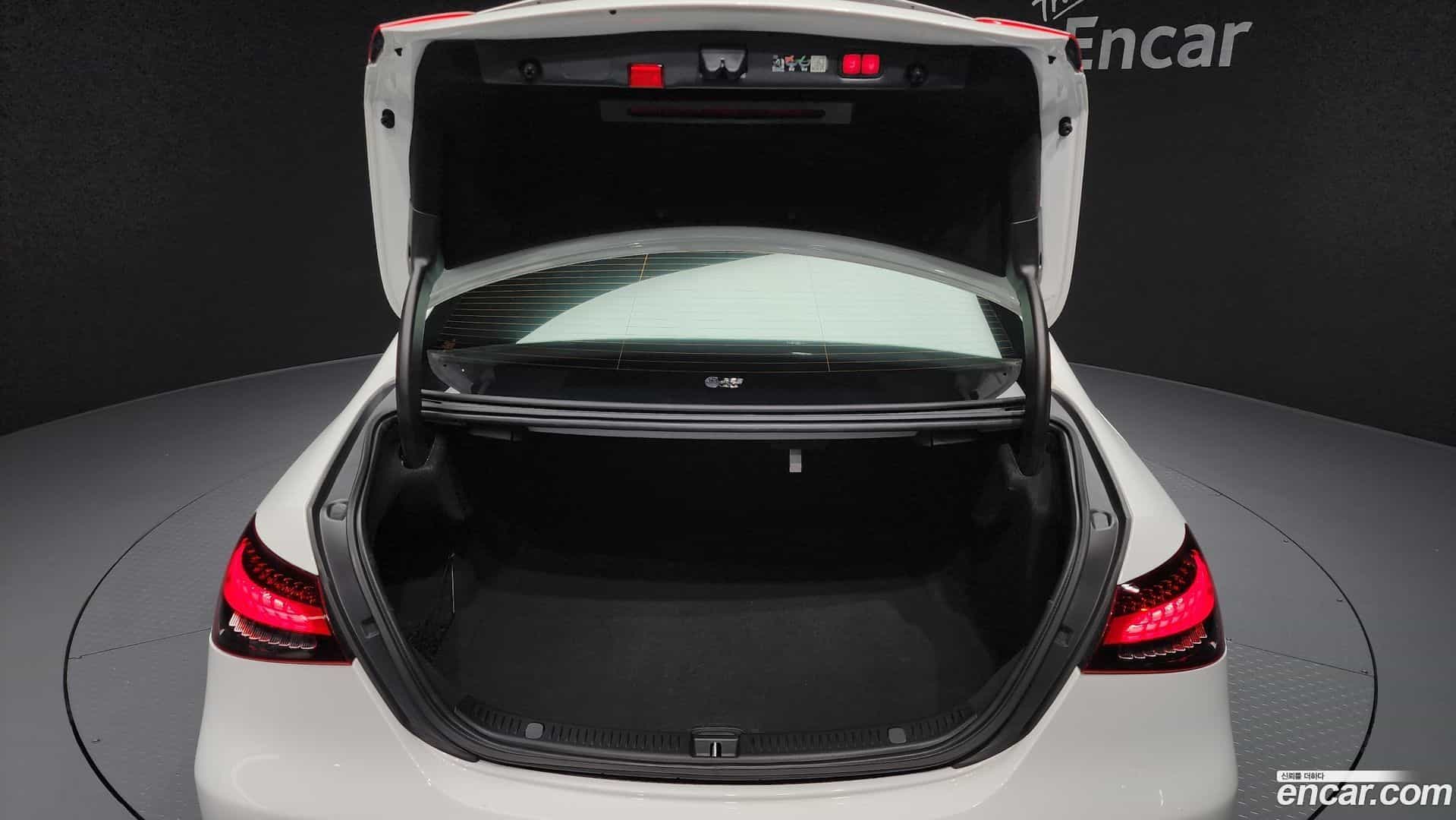 E-Class Mercedes-Benz 2023.10-OPTION-24