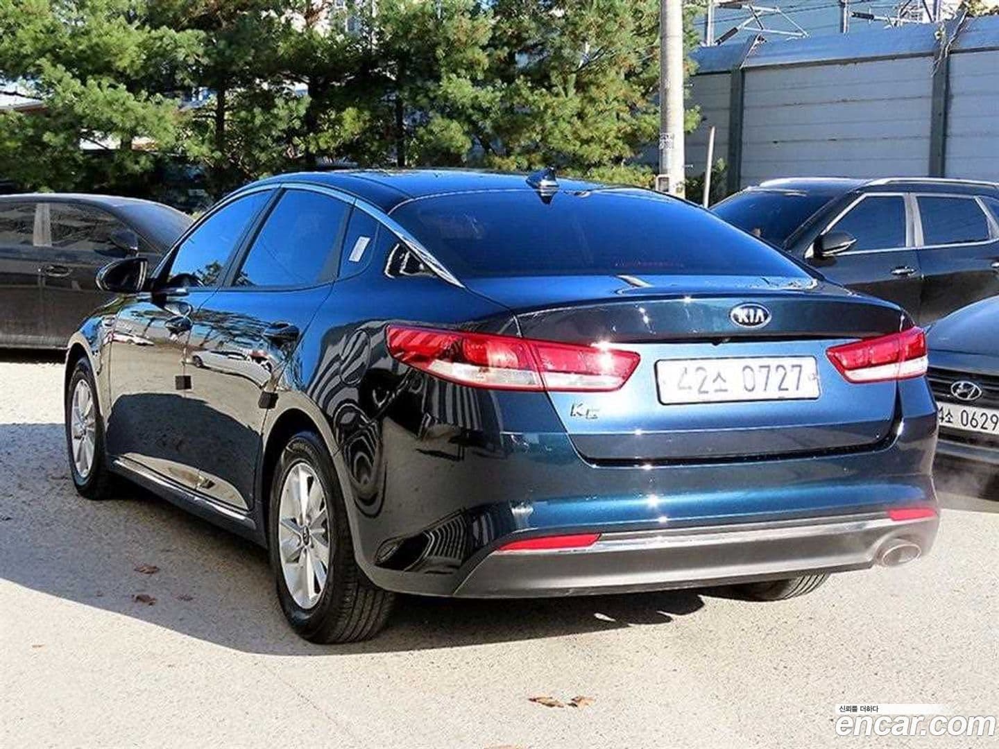 Main__Slider__Photo:K5 Kia 2016.3-0