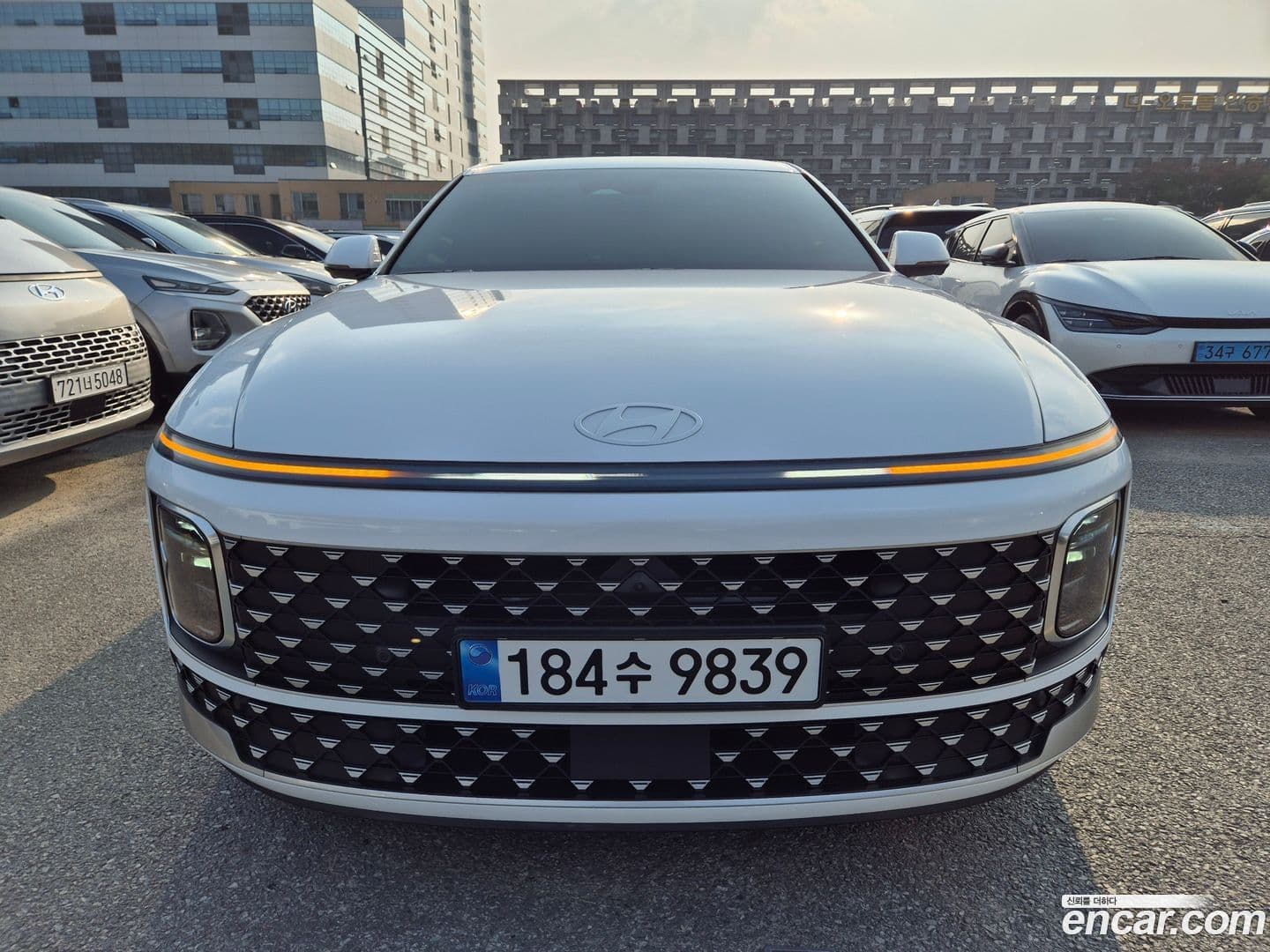 Main__Slider__Photo:Grandeur Hyundai 2024.3-0