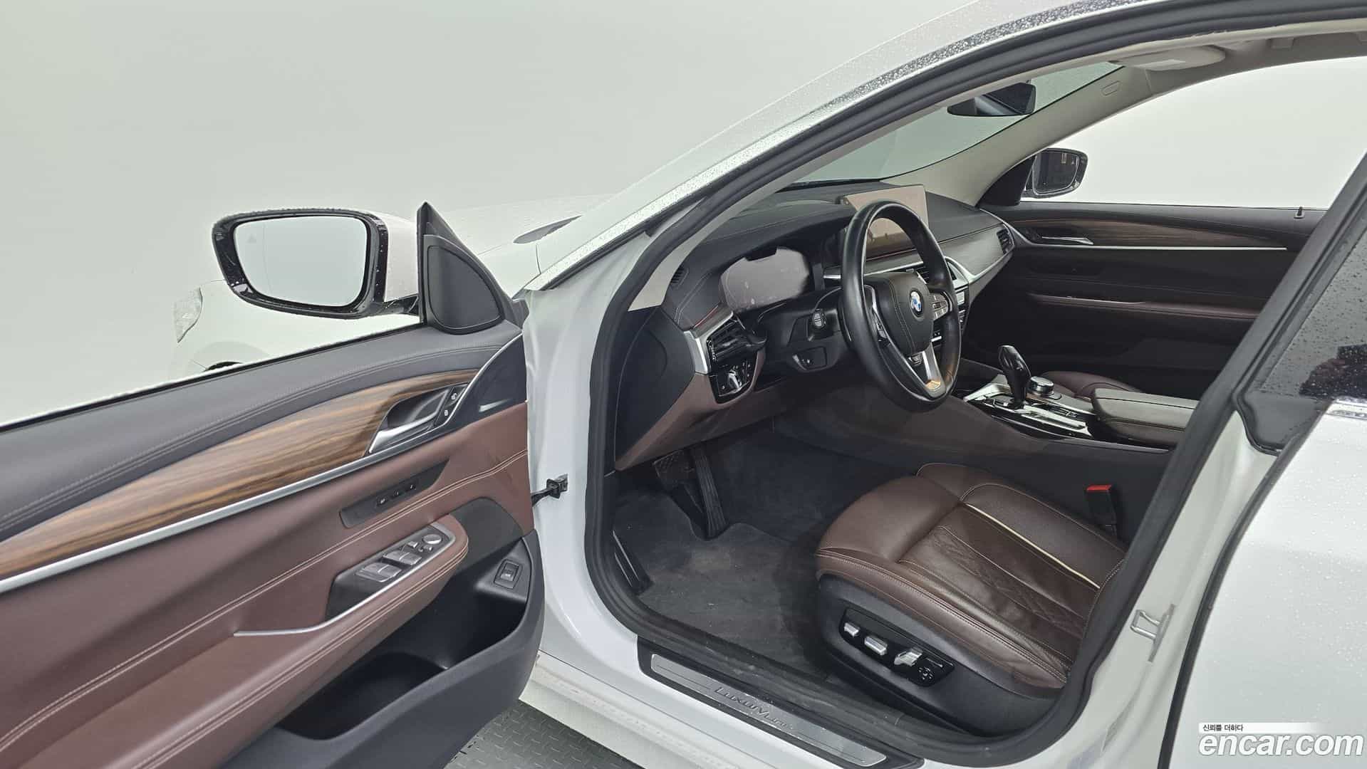 Gran Turismo BMW 2022.4-INNER-010