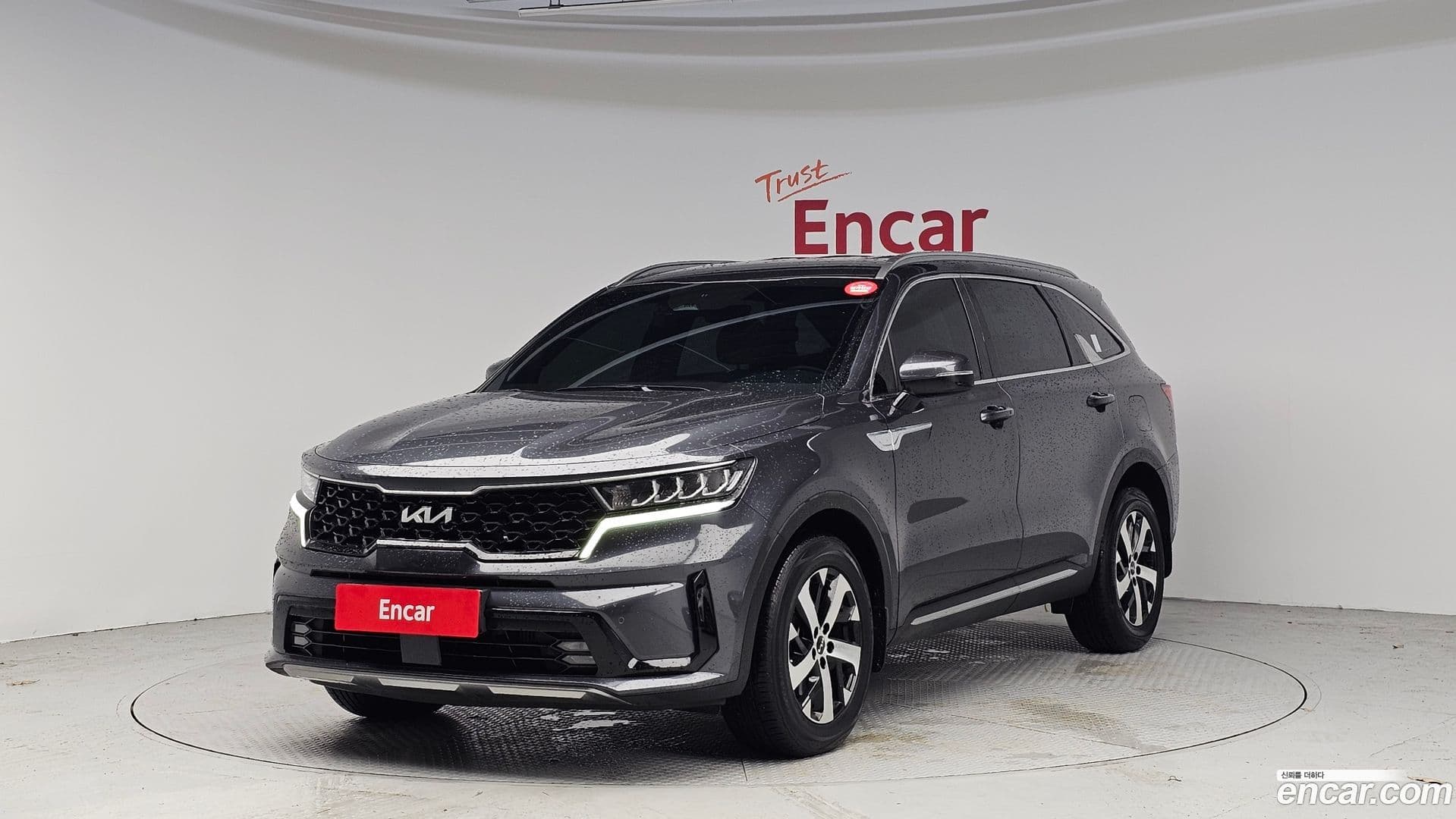 Main__Slider__Photo:Sorento Kia 2021.10-0