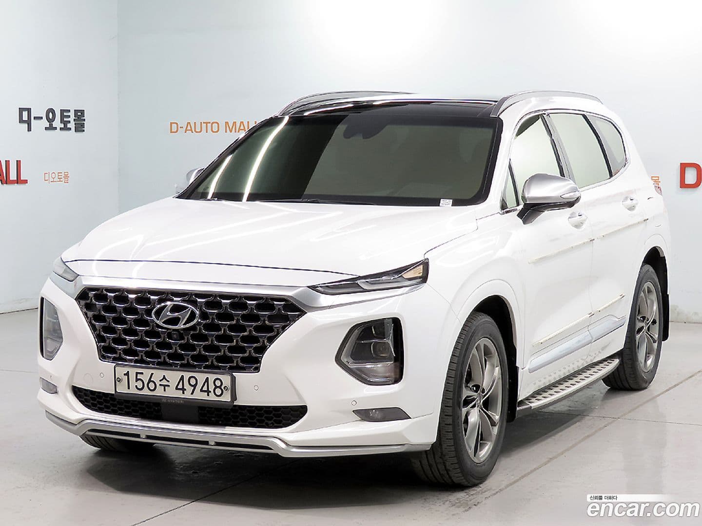 Main__Slider__Photo:Santafe Hyundai 2019.8-0
