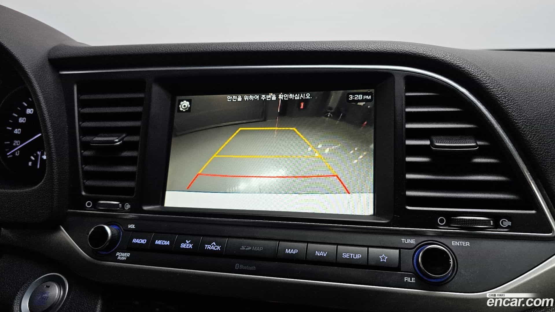 AVANTE Hyundai 2018.0-OPTION-20
