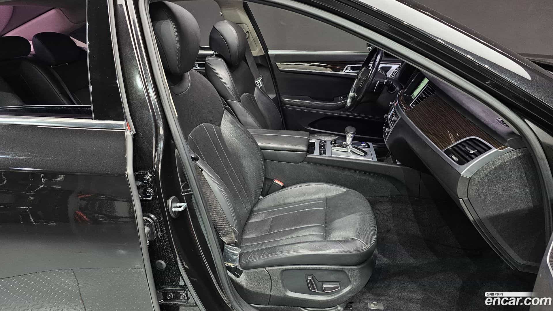 G80 Genesis 2017.4-INNER-010
