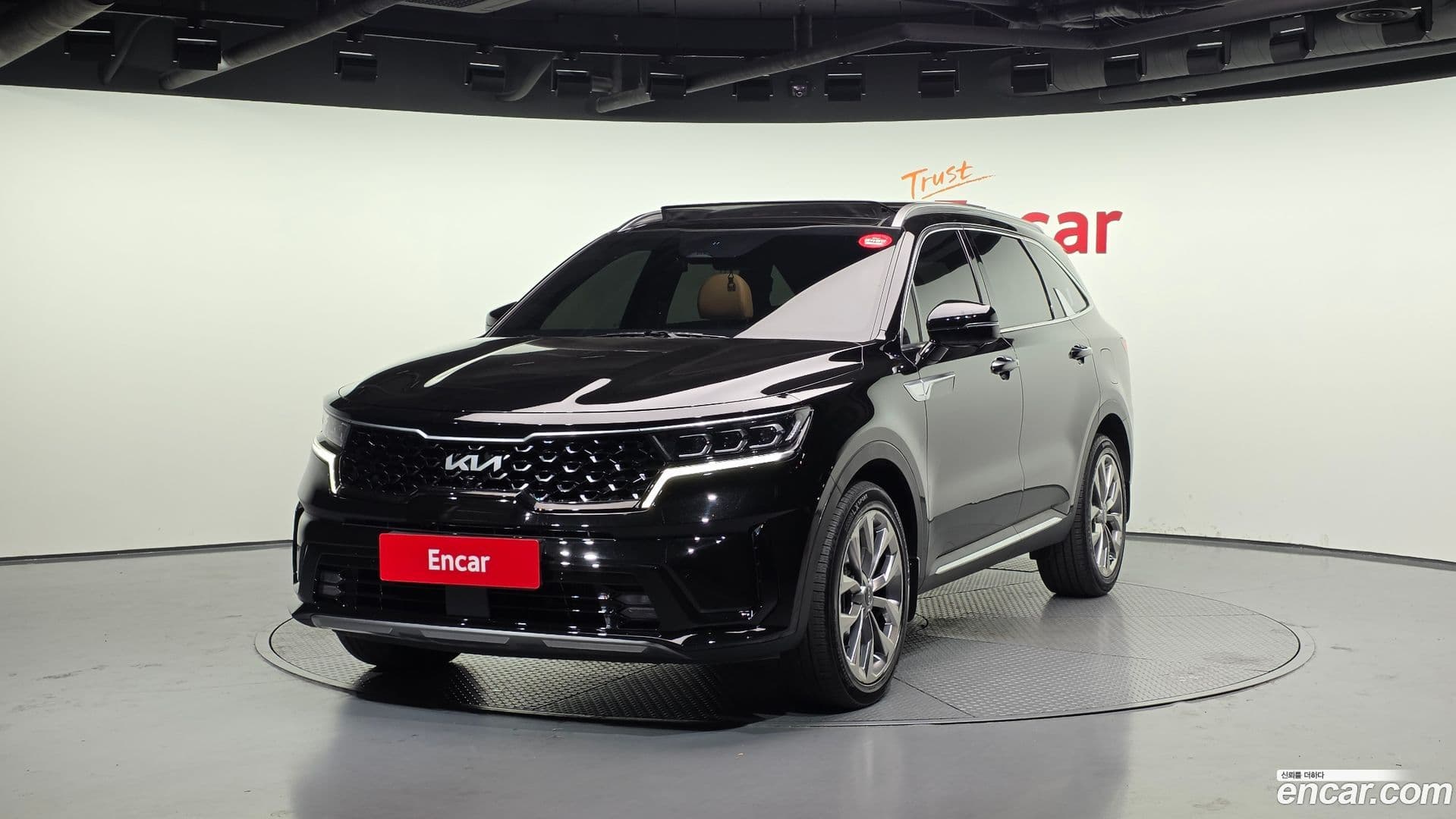 Main__Slider__Photo:Sorento Kia 2021.9-0