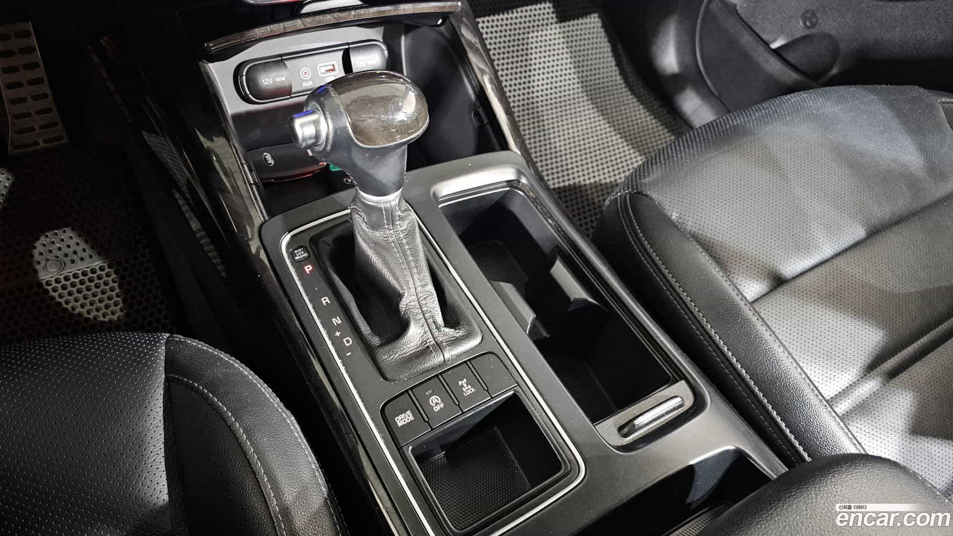 Sorento Kia 2015.4-INNER-009