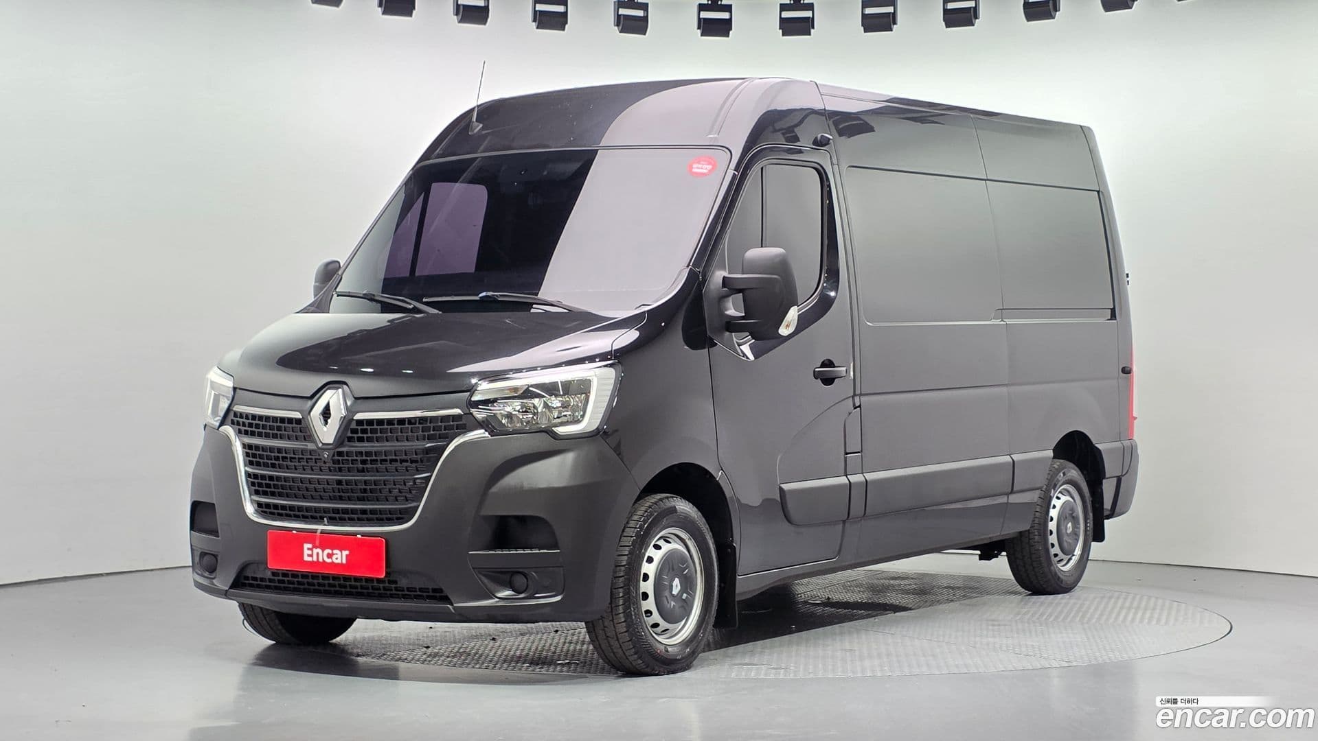 Main__Slider__Photo:Master Renault Korea 2020.5-0
