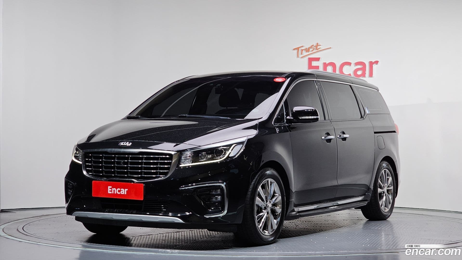 Main__Slider__Photo:Canival Kia 2019.10-0