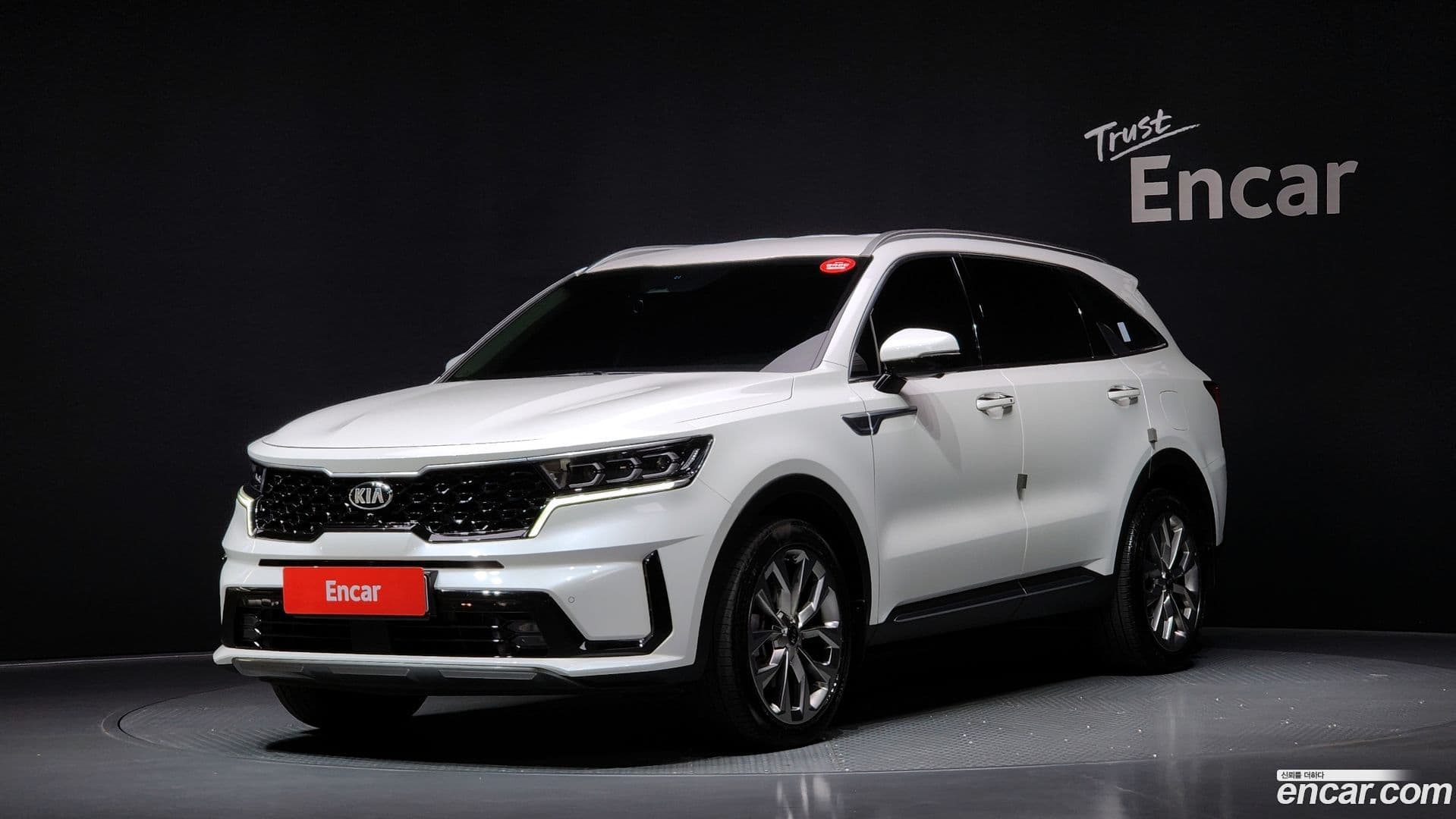 Main__Slider__Photo:Sorento Kia 2021.2-0