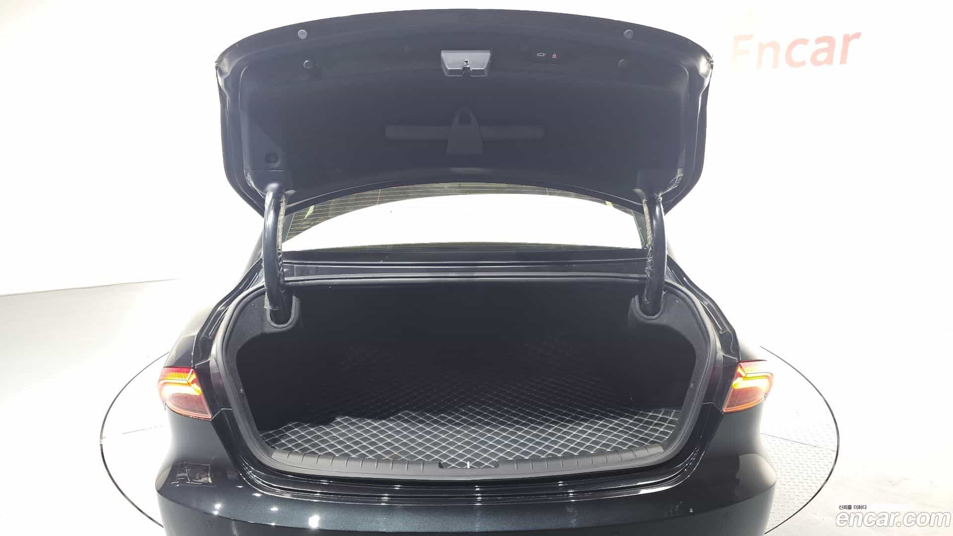 Grandeur Hyundai 2021.5-OPTION-24