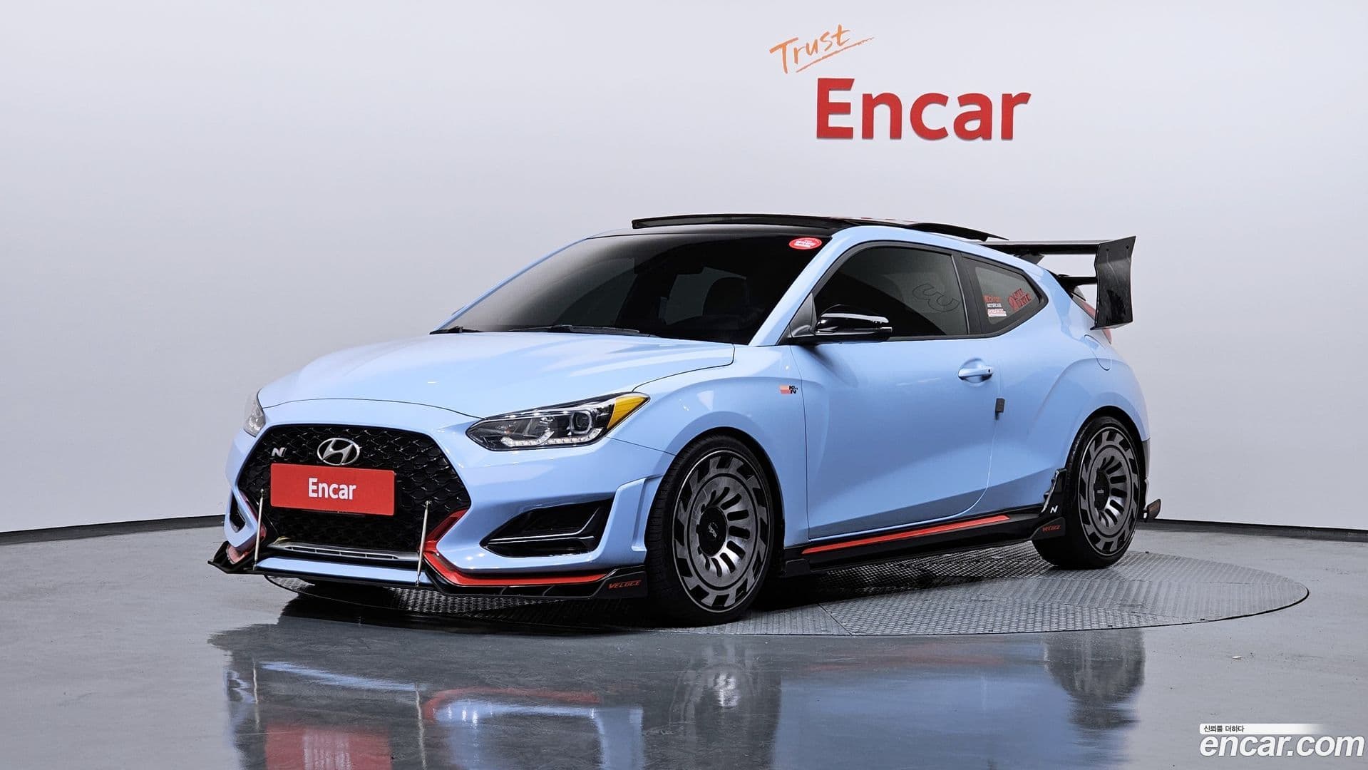 Main__Slider__Photo:Veloster Hyundai 2018.11-0