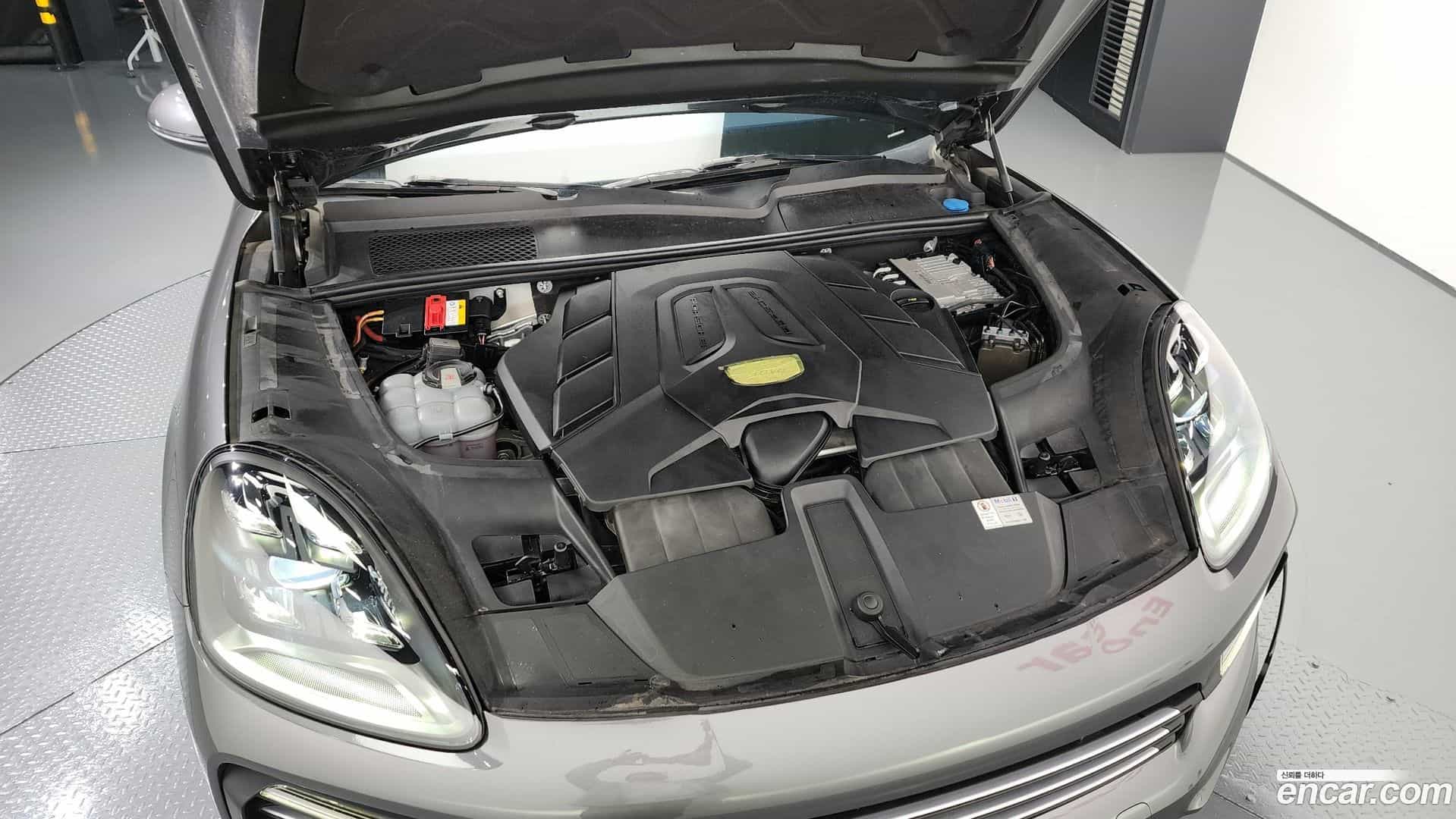 Cayenne Porsche 2019.2-INNER-006