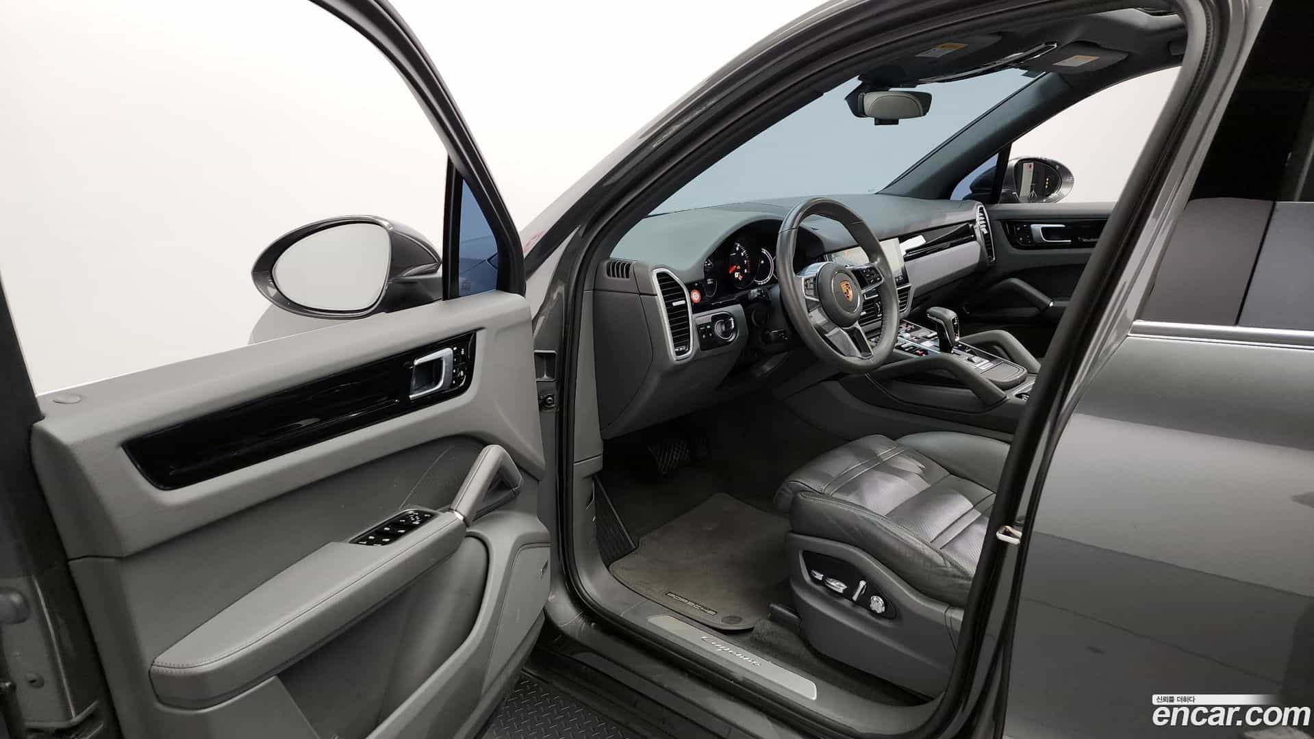 Cayenne Porsche 2019.2-INNER-010