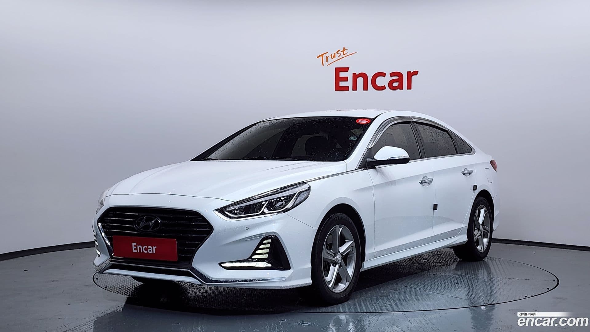 Main__Slider__Photo:Sonata Hyundai 2017.8-0