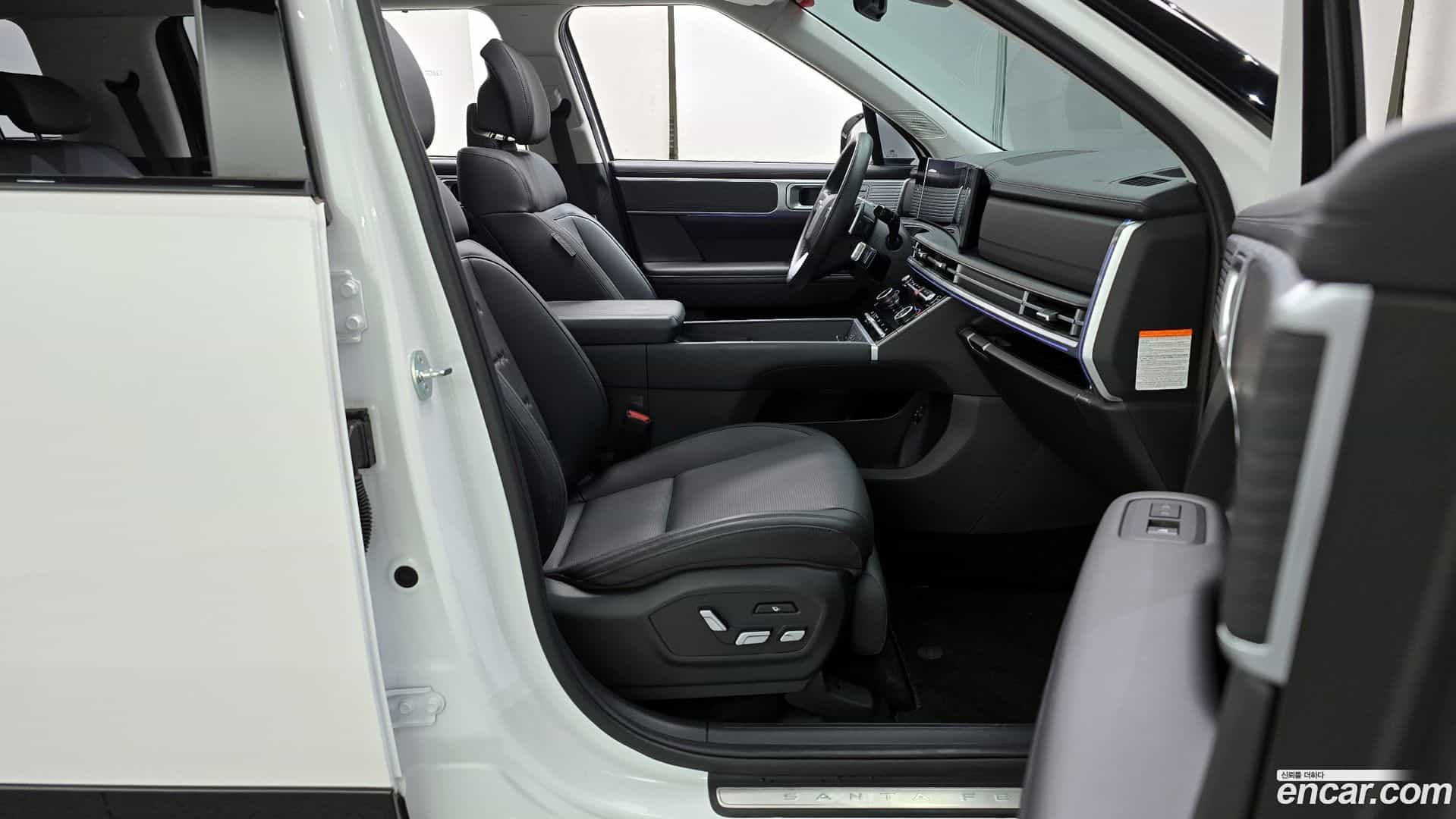 Santafe Hyundai 2023.10-INNER-10