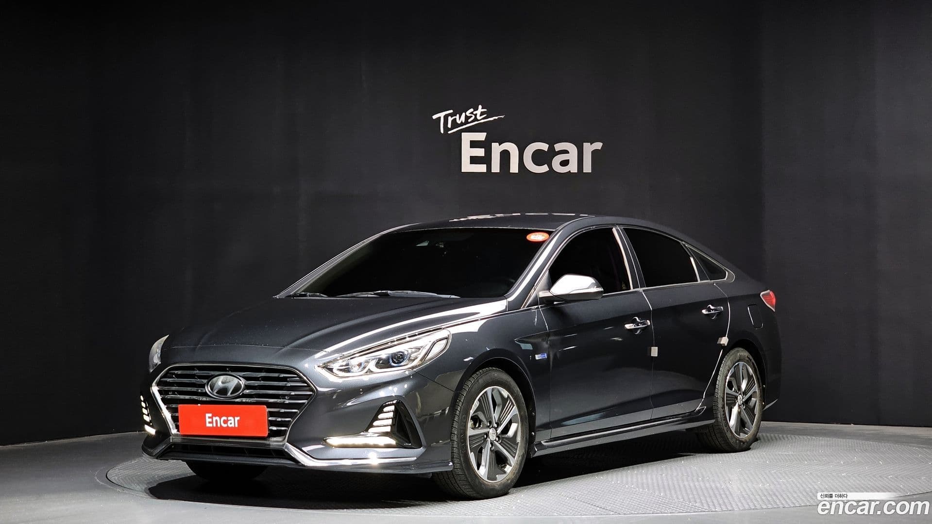 Main__Slider__Photo:Sonata Hyundai 2017.5-0