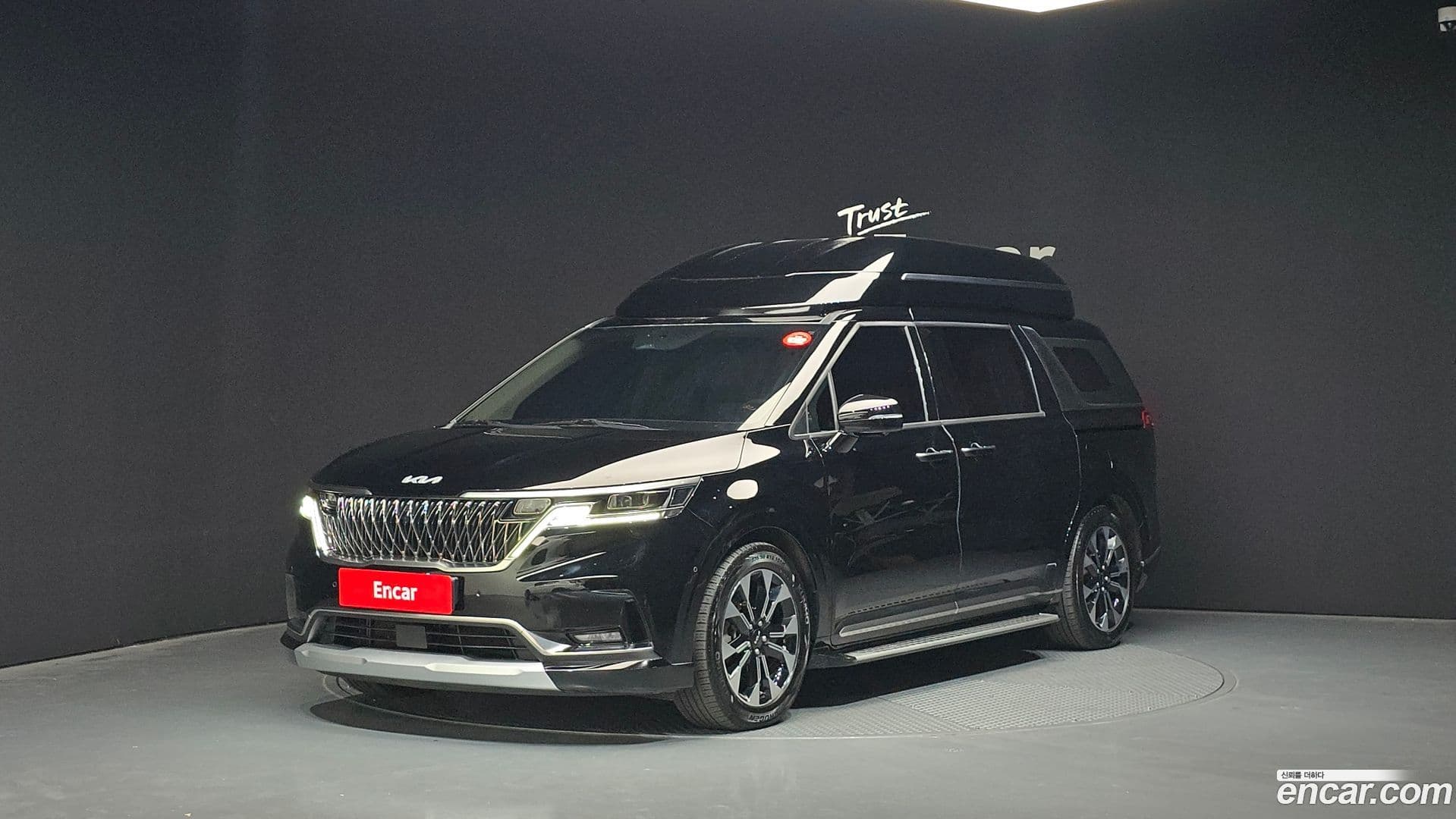 Main__Slider__Photo:Canival Kia 2022.7-0