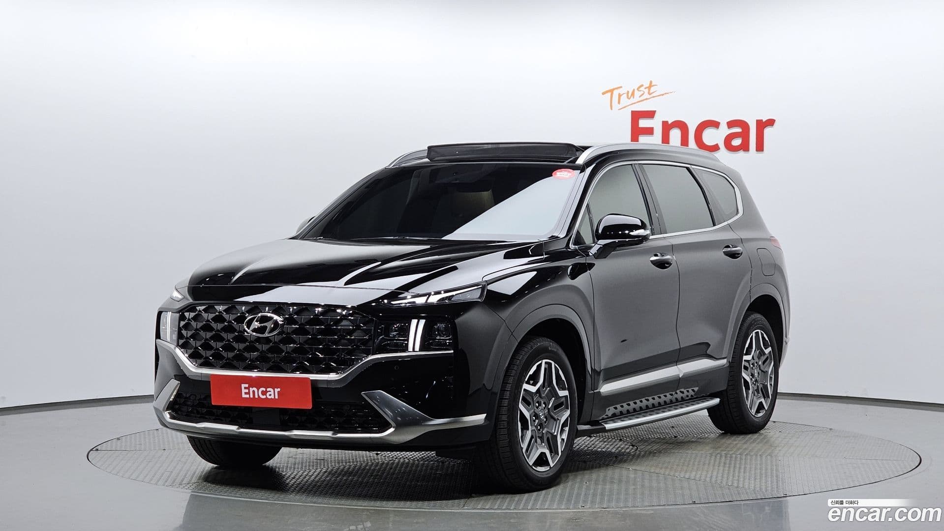 Main__Slider__Photo:Santafe Hyundai 2022.11-0