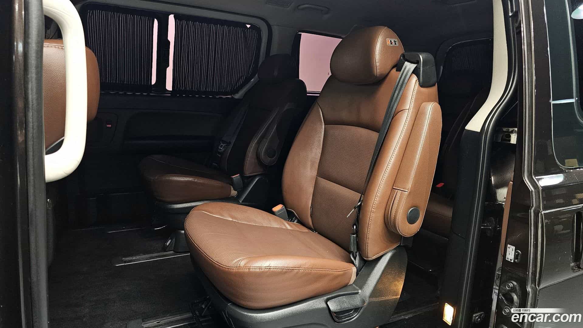 Starex Hyundai 2018.5-OPTION-016
