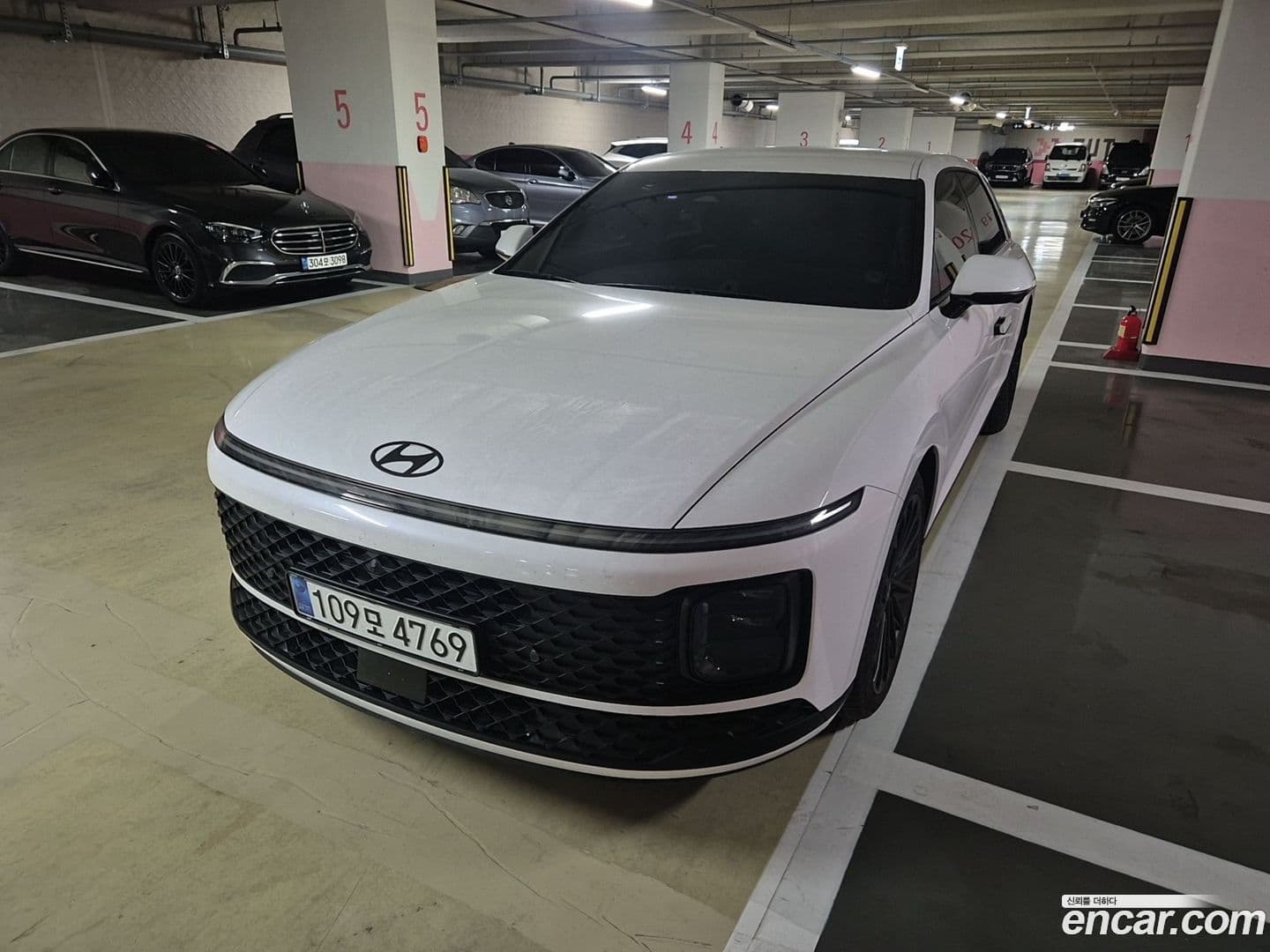 Main__Slider__Photo:Grandeur Hyundai 2025.1-0