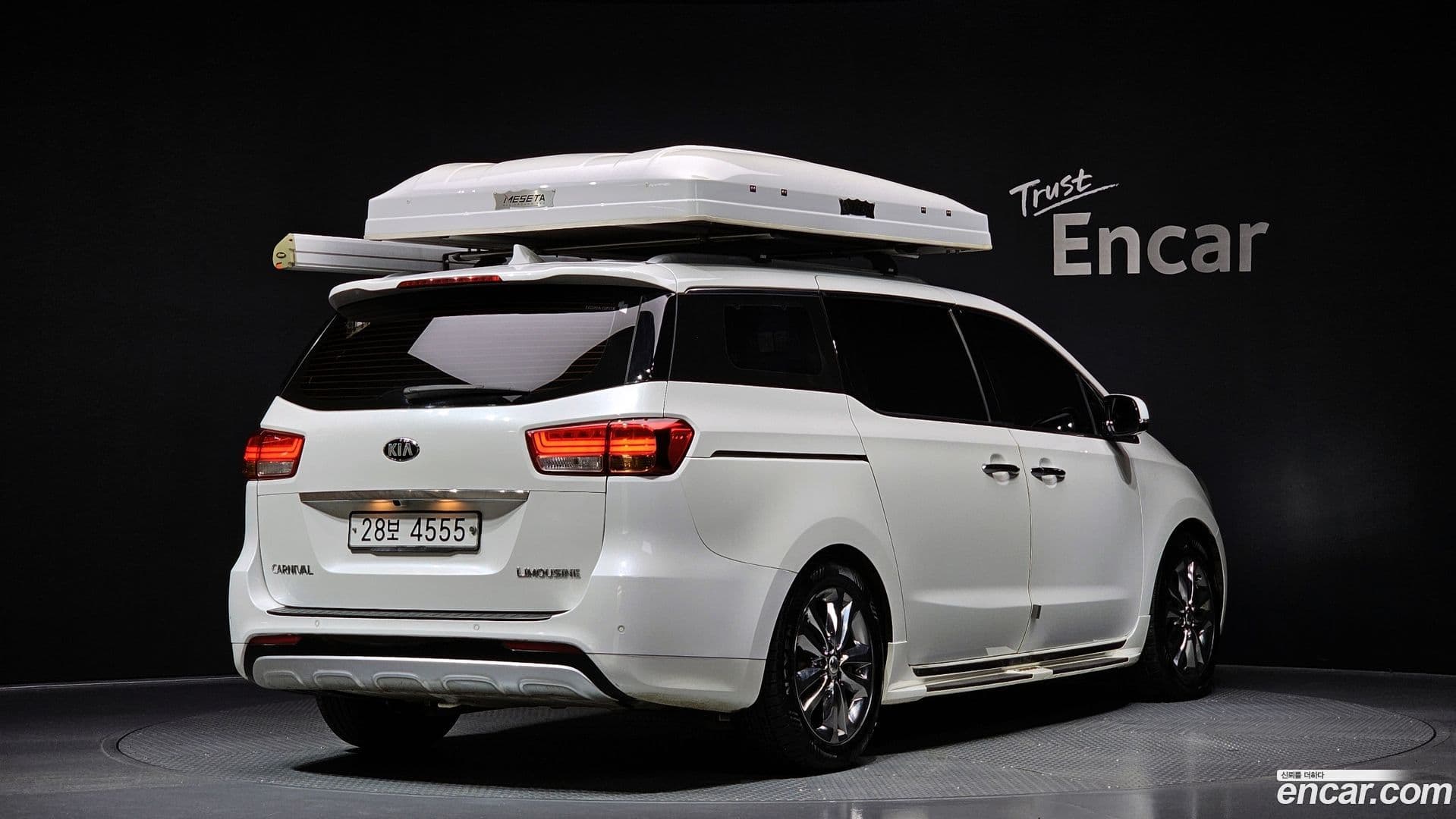 Main__Slider__Photo:Canival Kia 2017.4-0