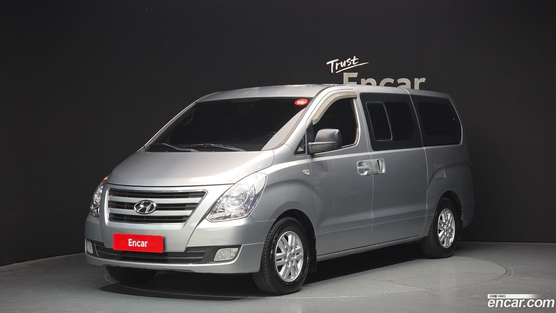 Main__Slider__Photo:Starex Hyundai 2016.0-0