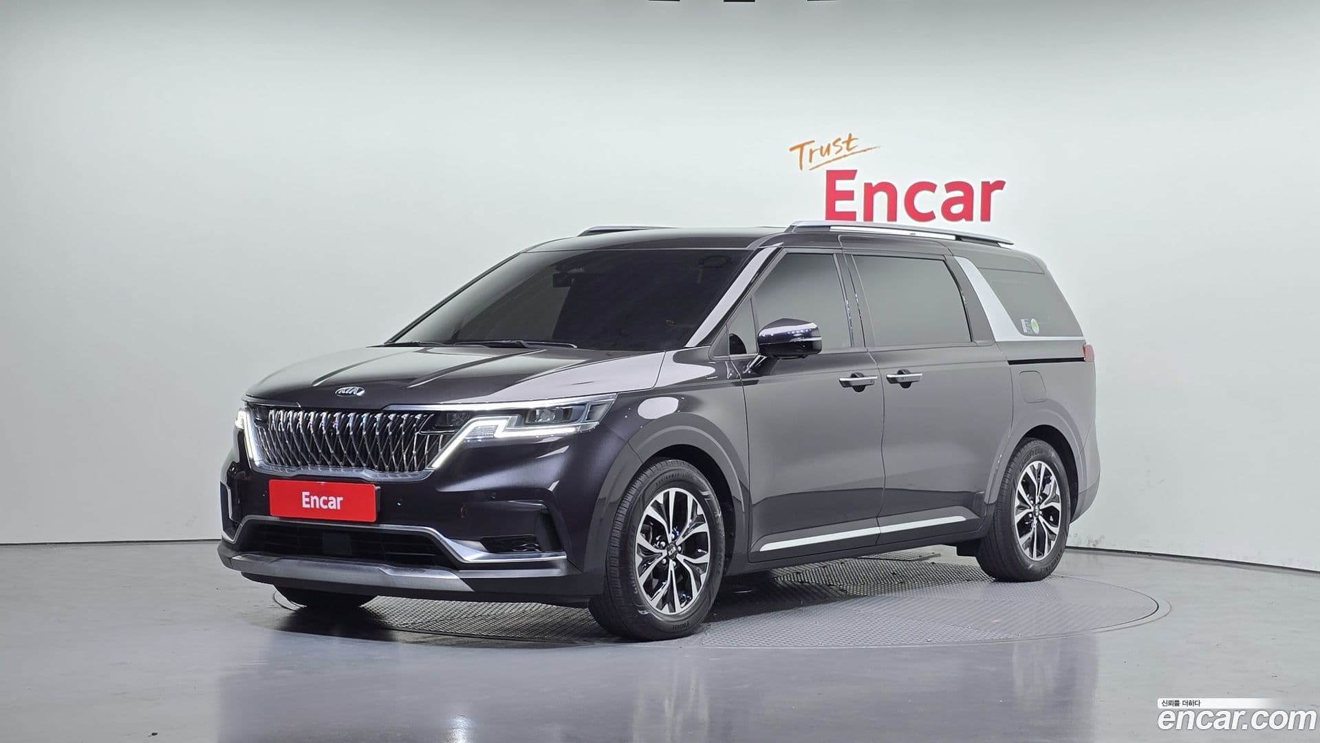 Main__Slider__Photo:Canival Kia 2020.10-0