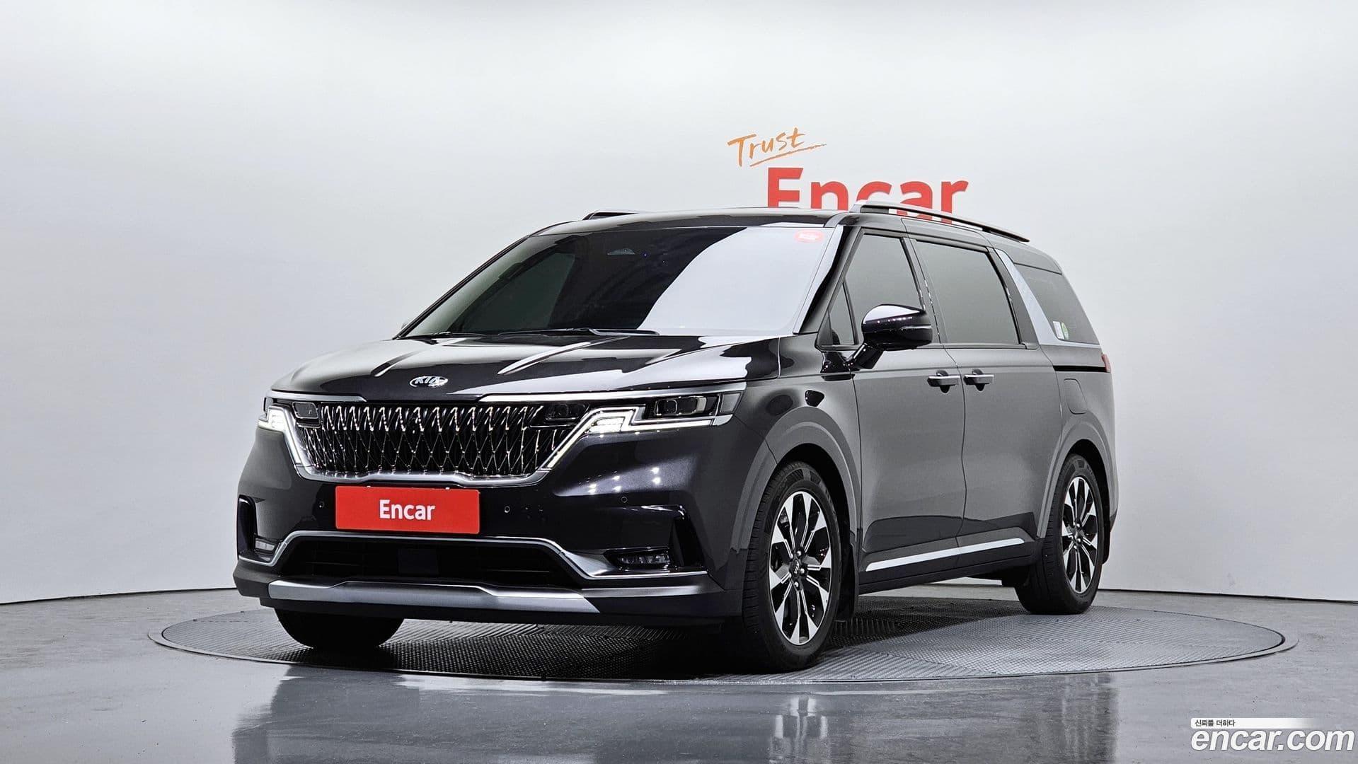 Main__Slider__Photo:Canival Kia 2021.0-0