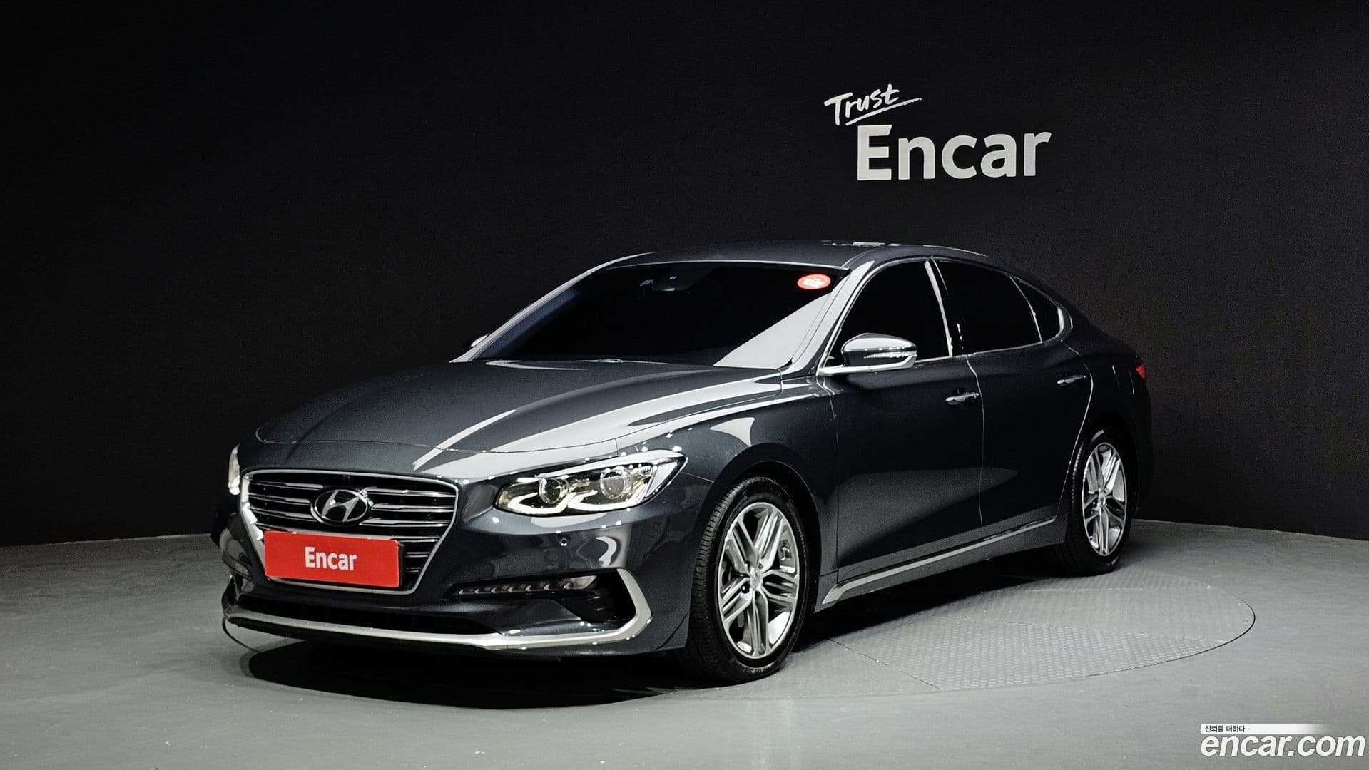Main__Slider__Photo:Grandeur Hyundai 2017.9-0